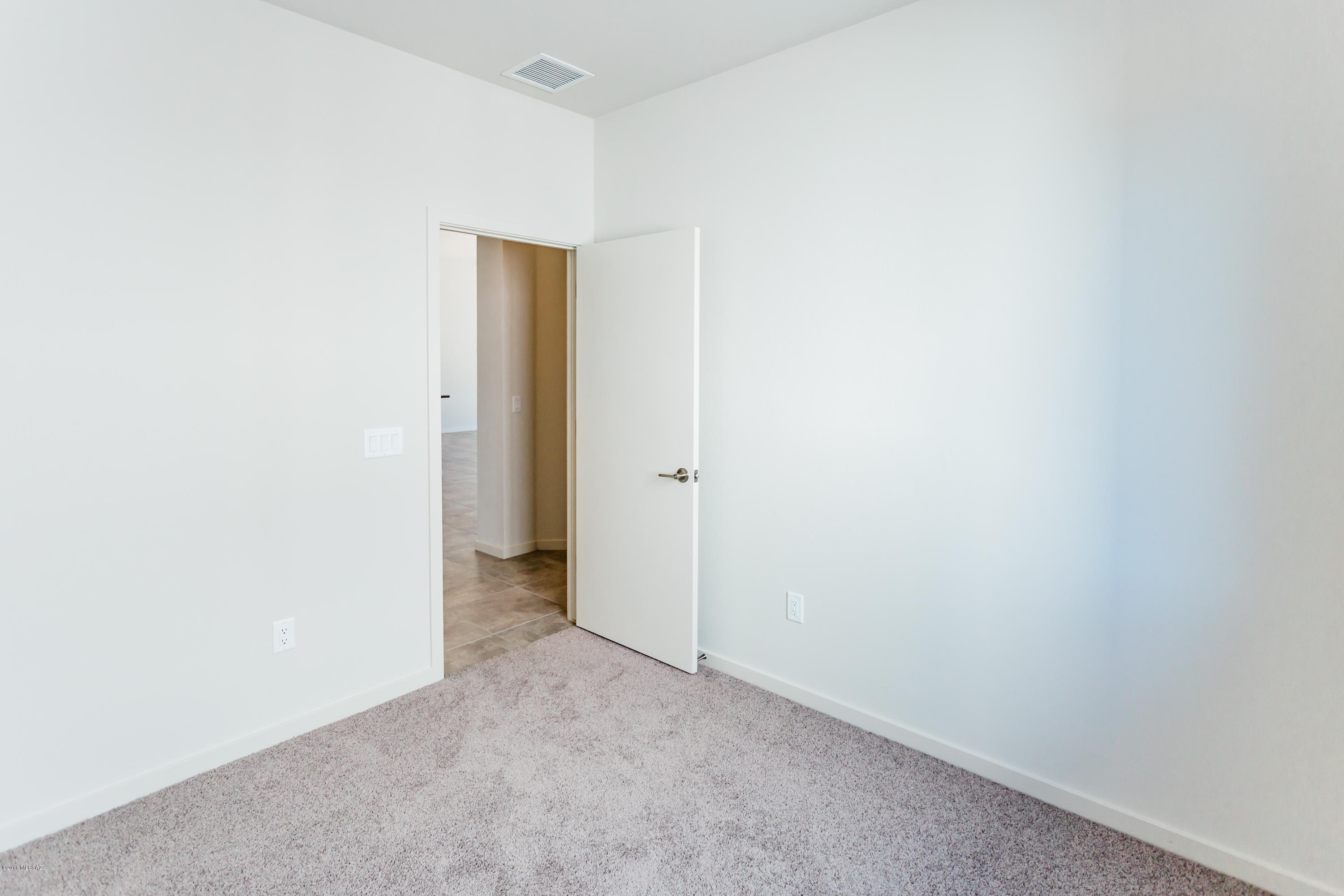Elementary Place SQ20163230723 - Residential