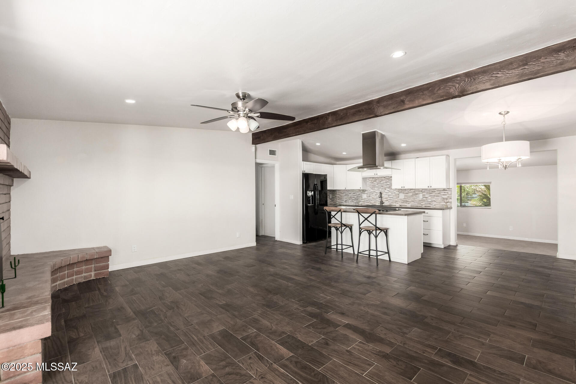 Longview Estates (194-470) - Residential