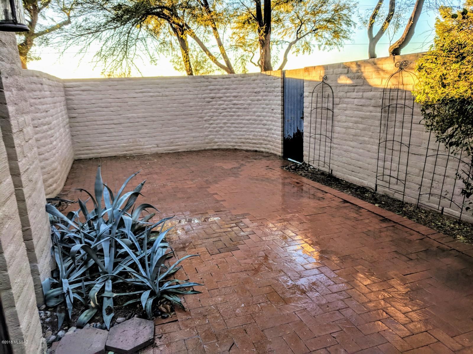 Tucson Racquet Club Th Resub - Residential