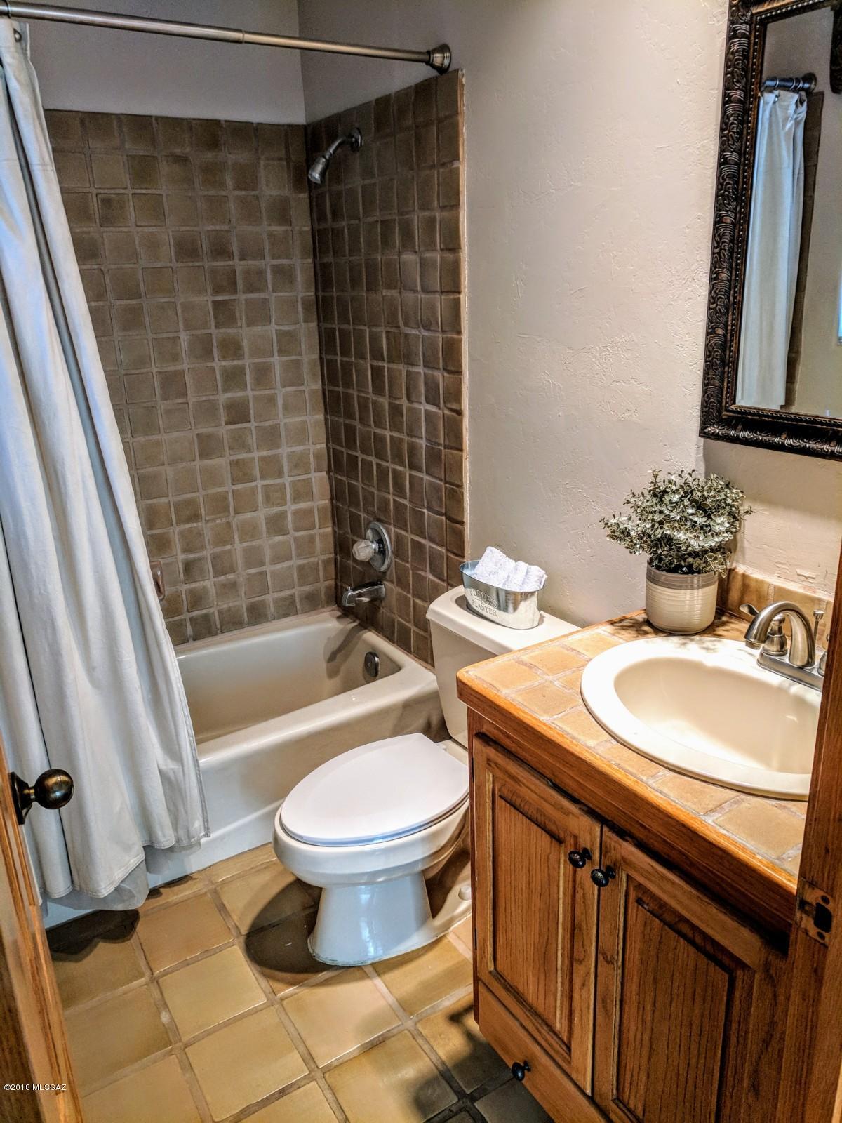 Tucson Racquet Club Th Resub - Residential