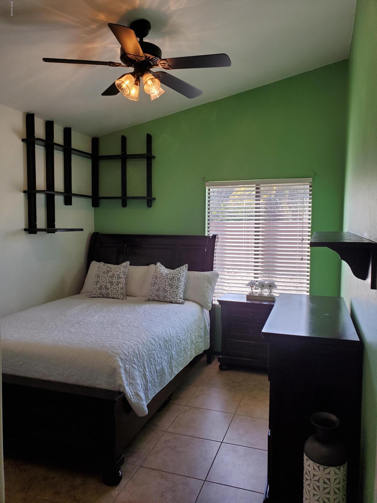 Colonias La Canada (1-82) - Residential