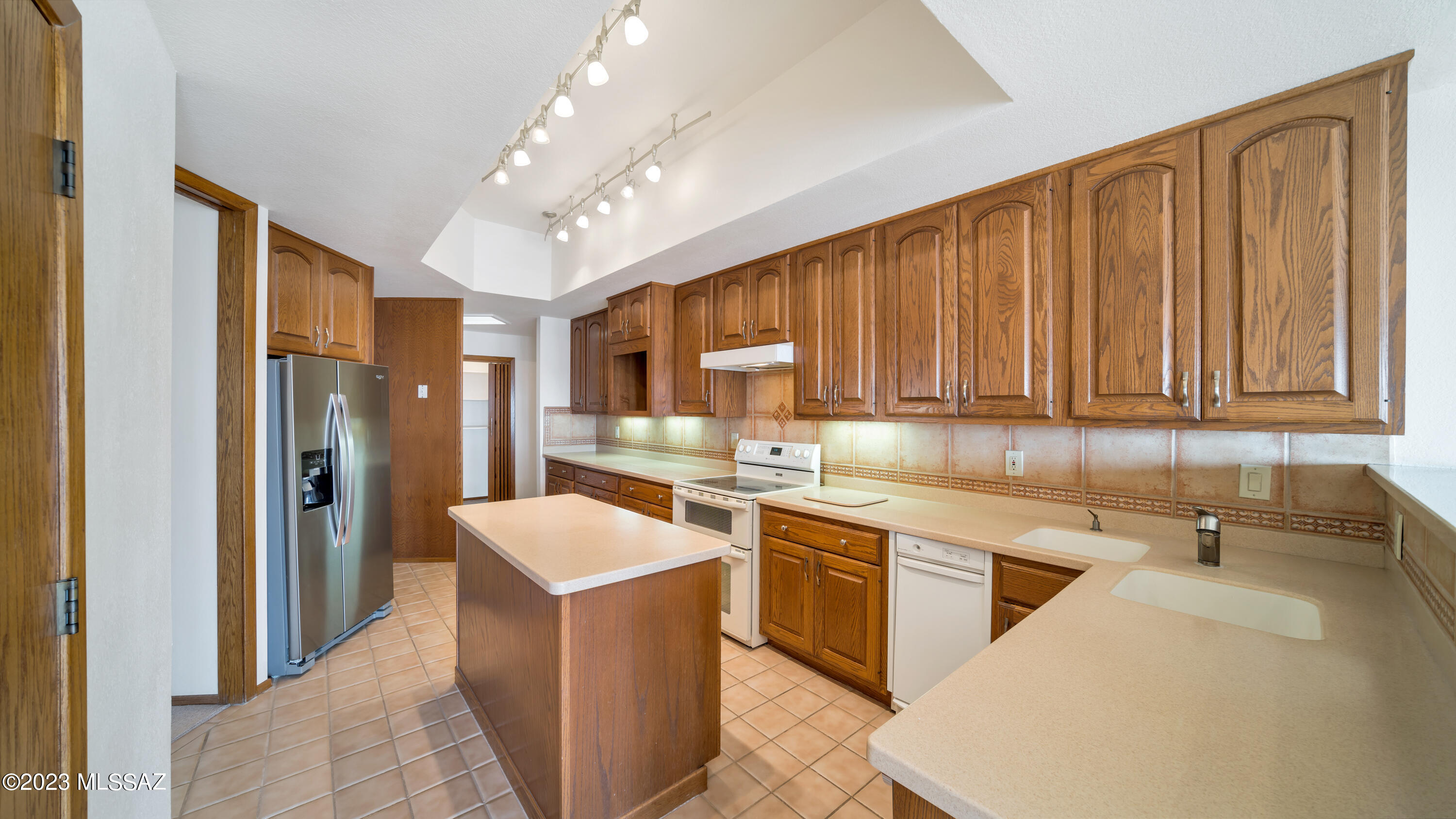 Skyline Country Club Estates (135-189) - Residential
