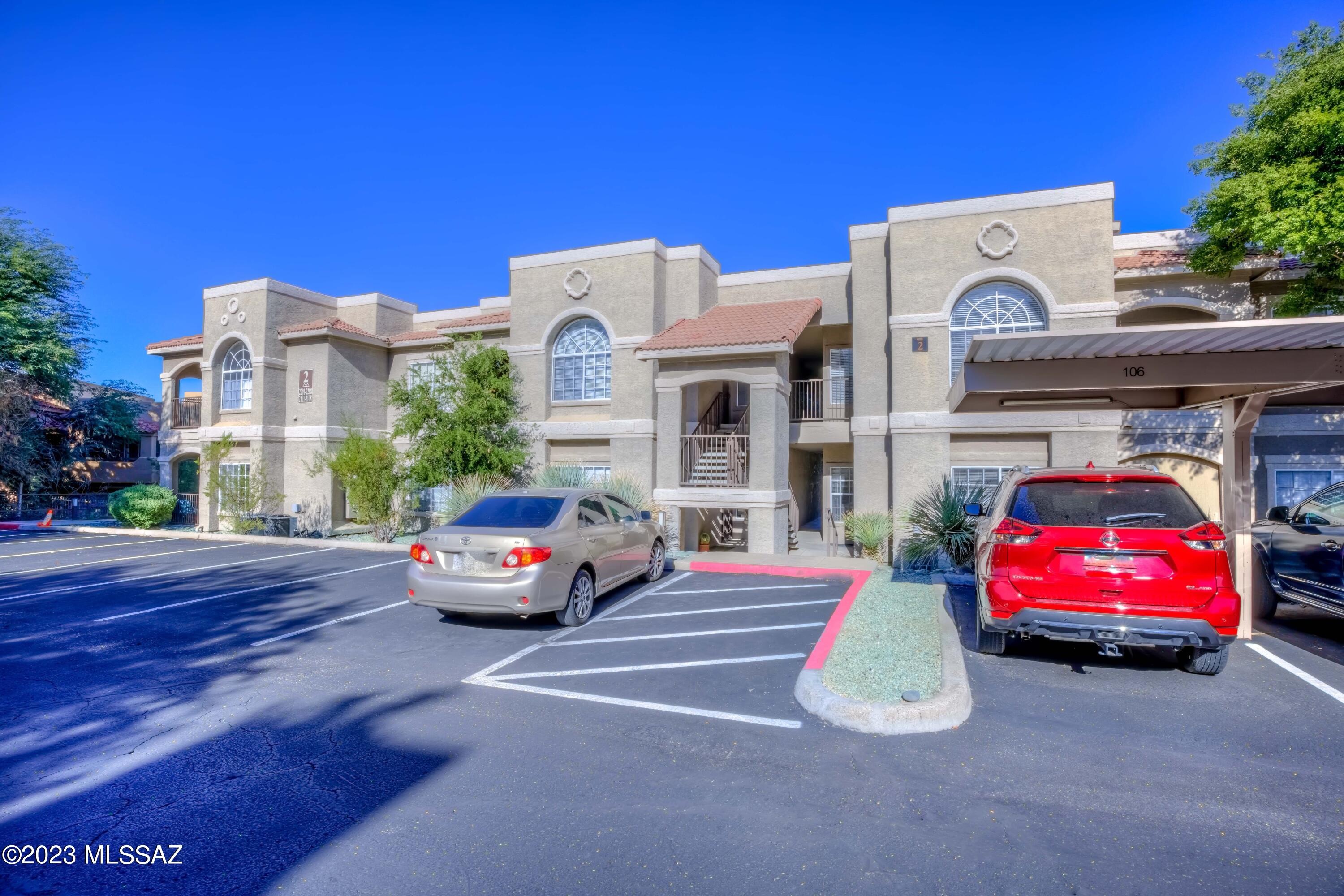 The Boulders at La Reserve Condominiums - Residential