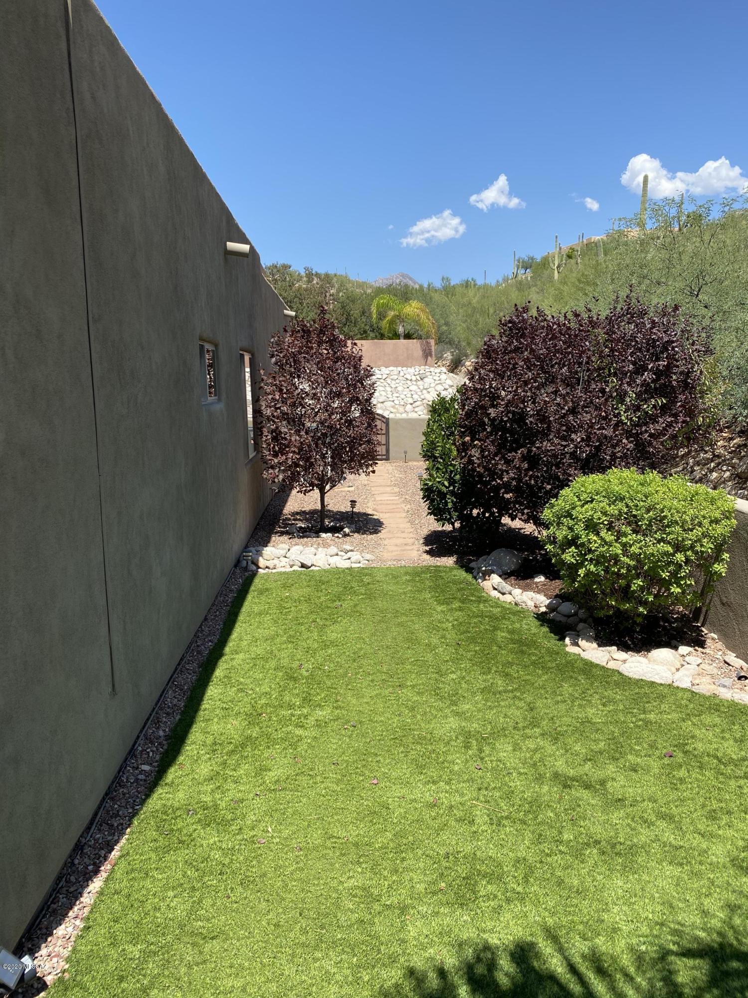 Sabino Mountain (1-290) - Residential
