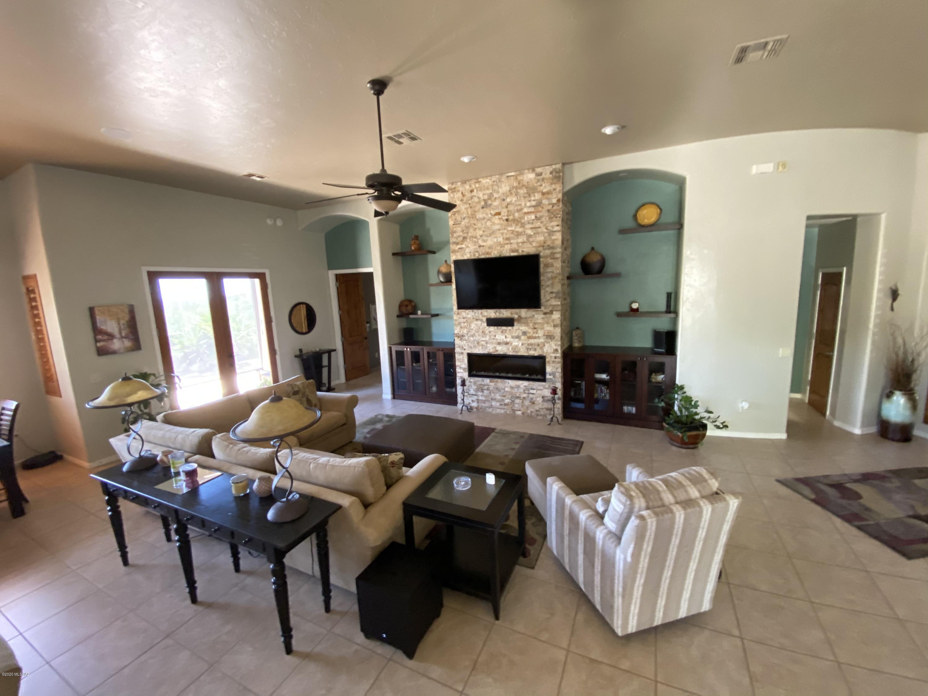 Sabino Mountain (1-290) - Residential