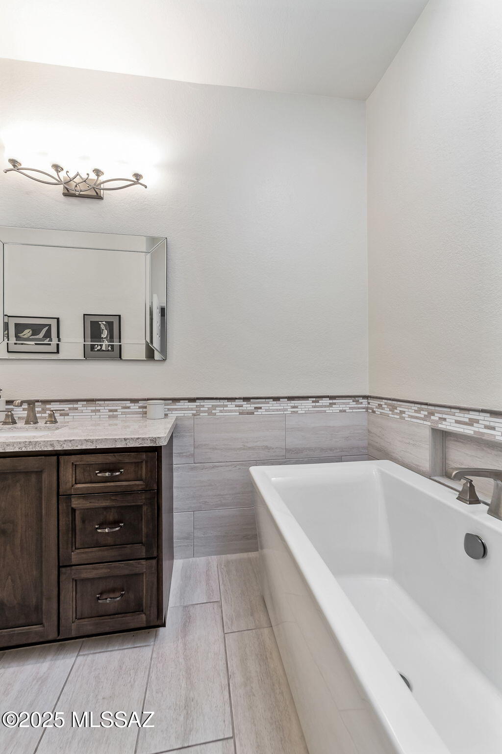 Ventana Serena (1-46) - Residential