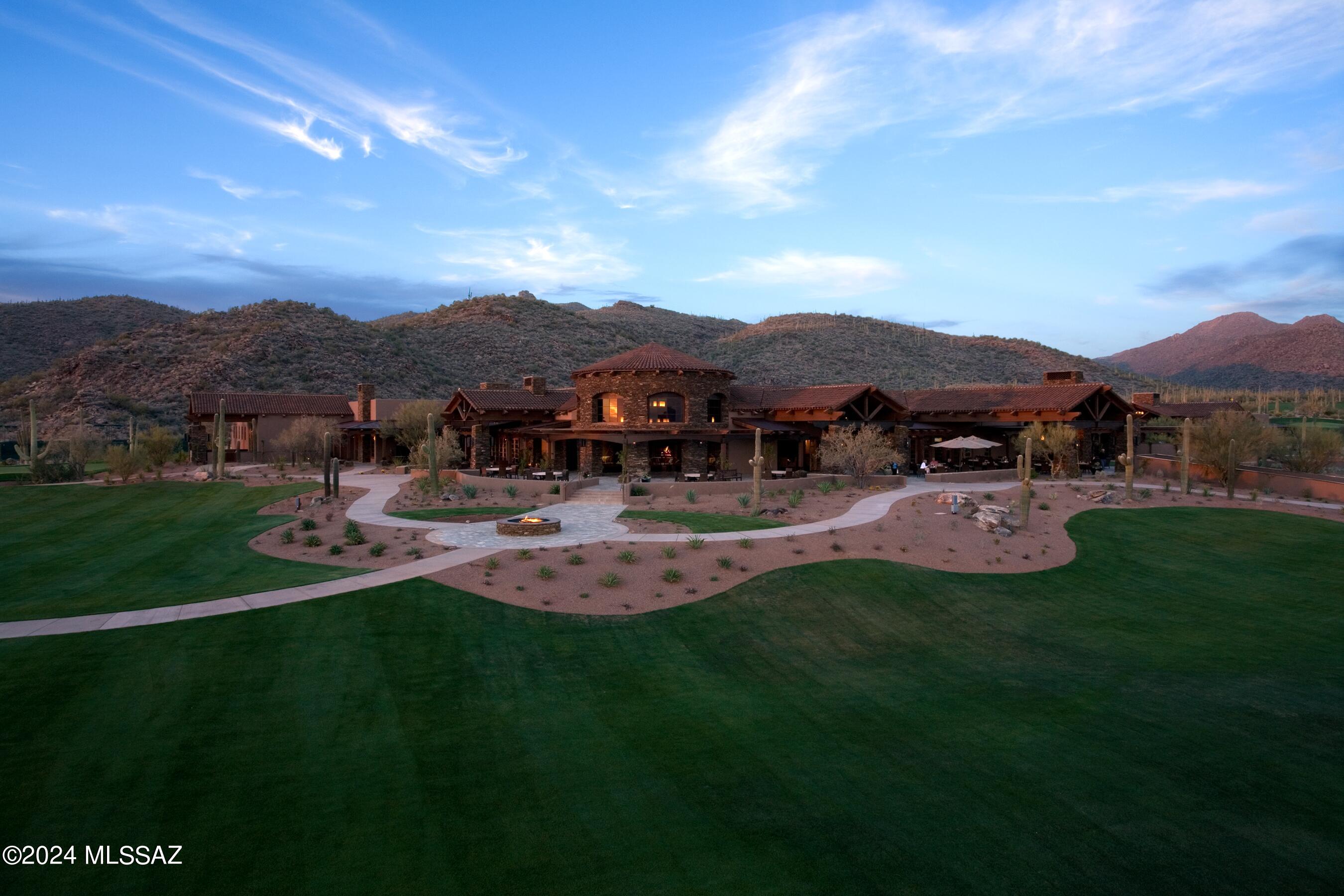 Boulder Bridge Pass III At Dove Mountain SQ20143000307 - Residential