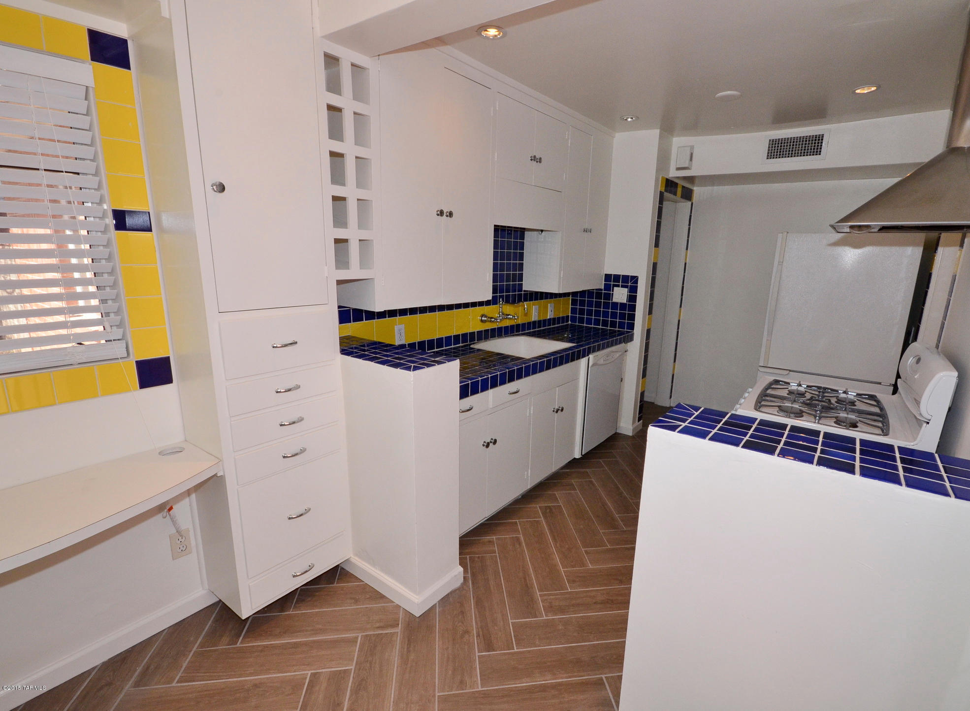 Casa Solariega - Residential Lease