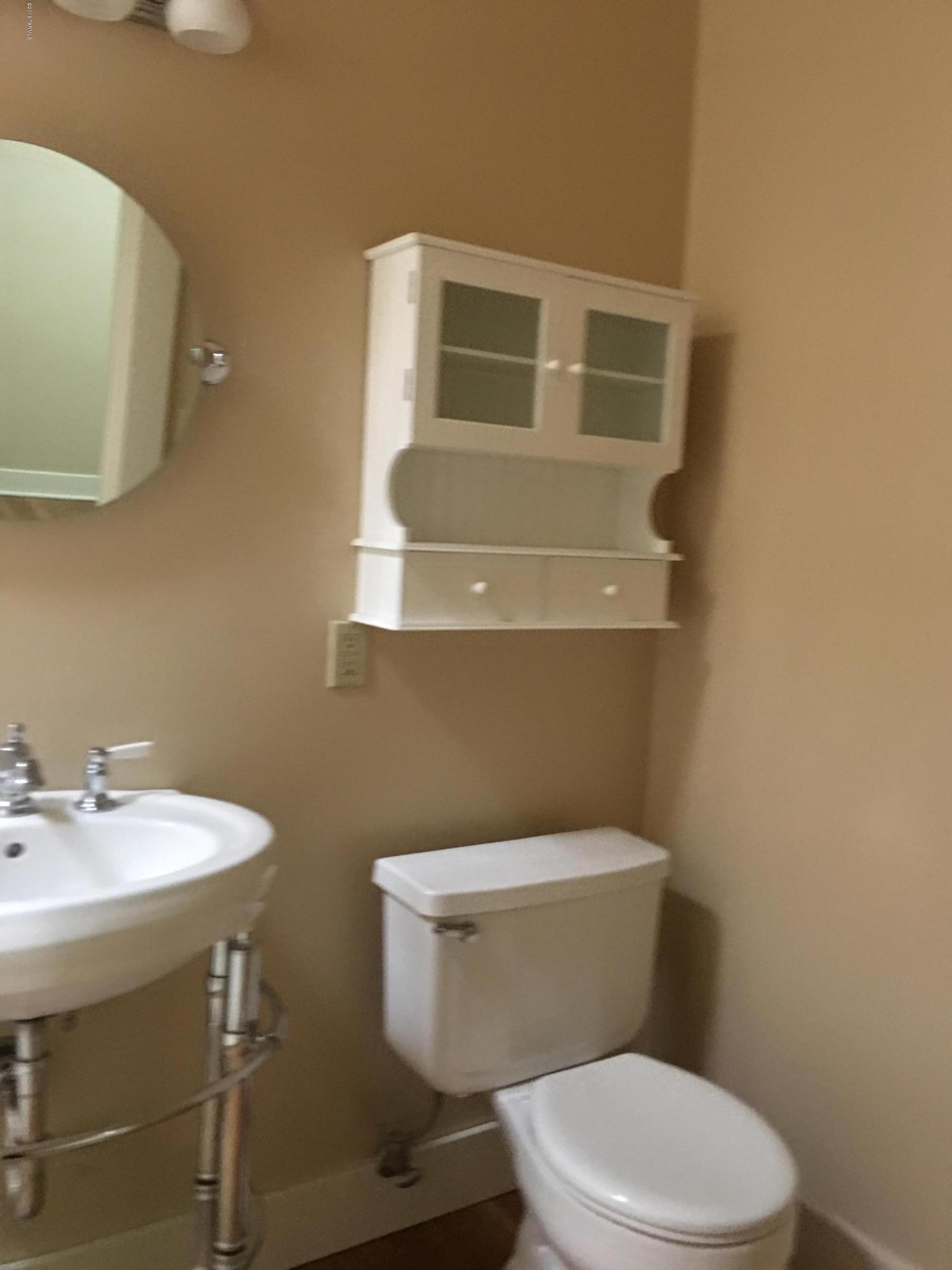 Jefferson Park Addition - Residential Lease