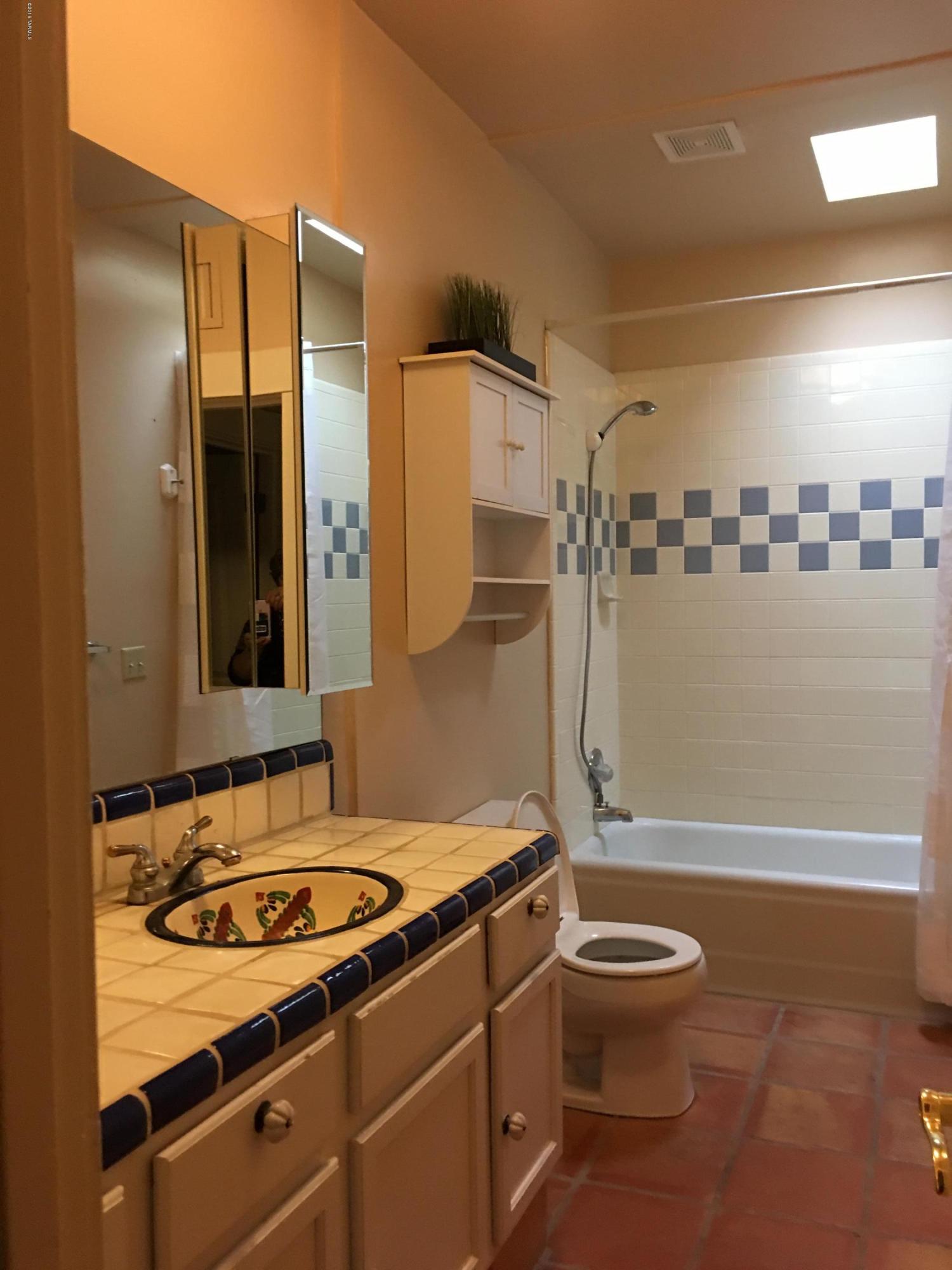 Jefferson Park Addition - Residential Lease