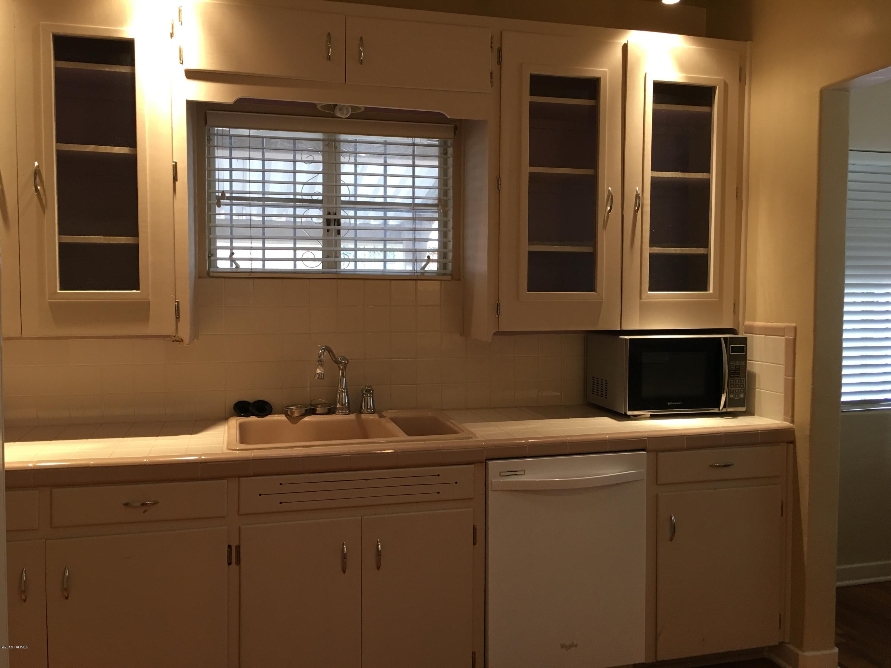 Jefferson Park Addition - Residential Lease