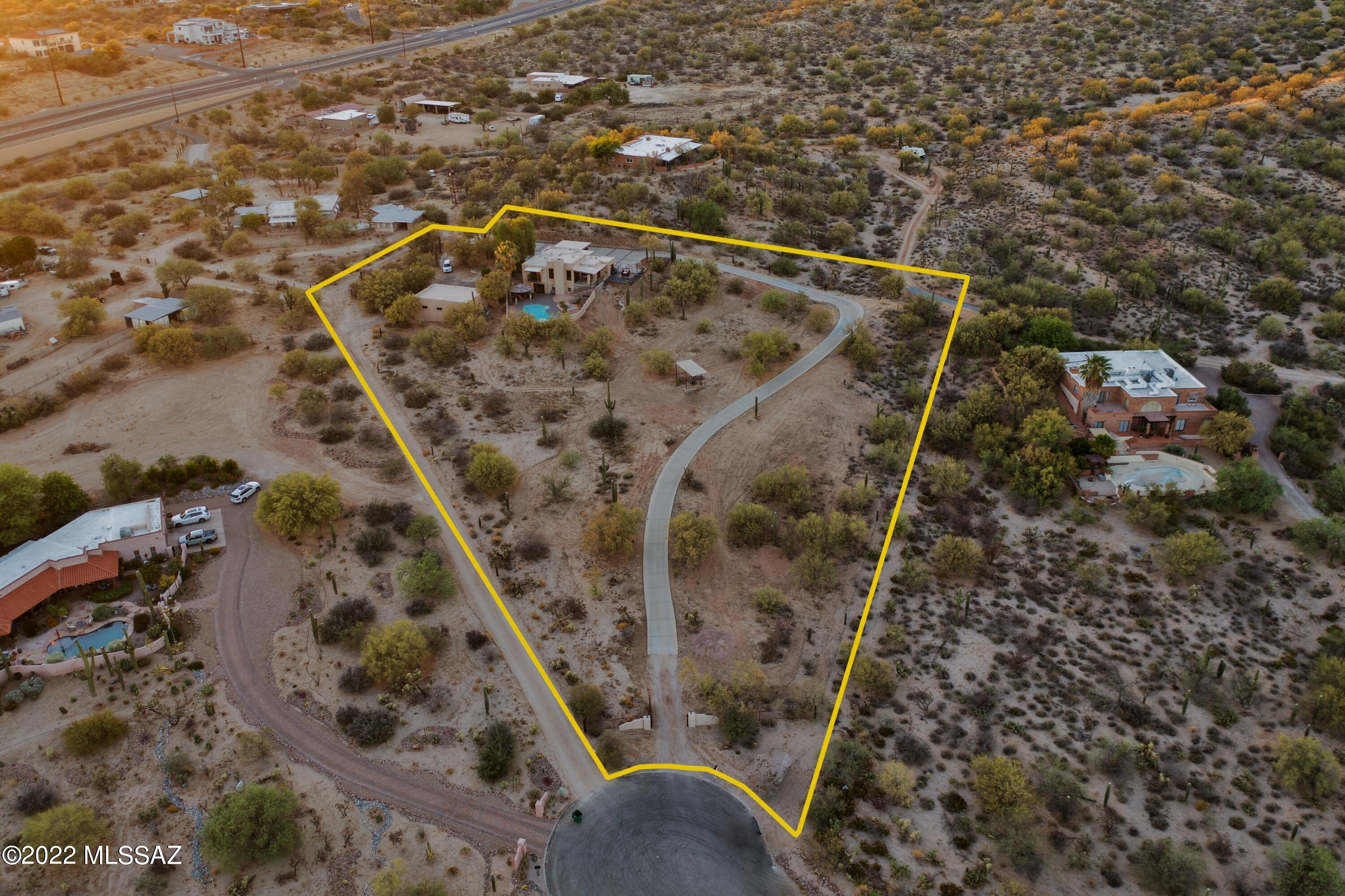 Lomas De Oro(1-21) - Residential