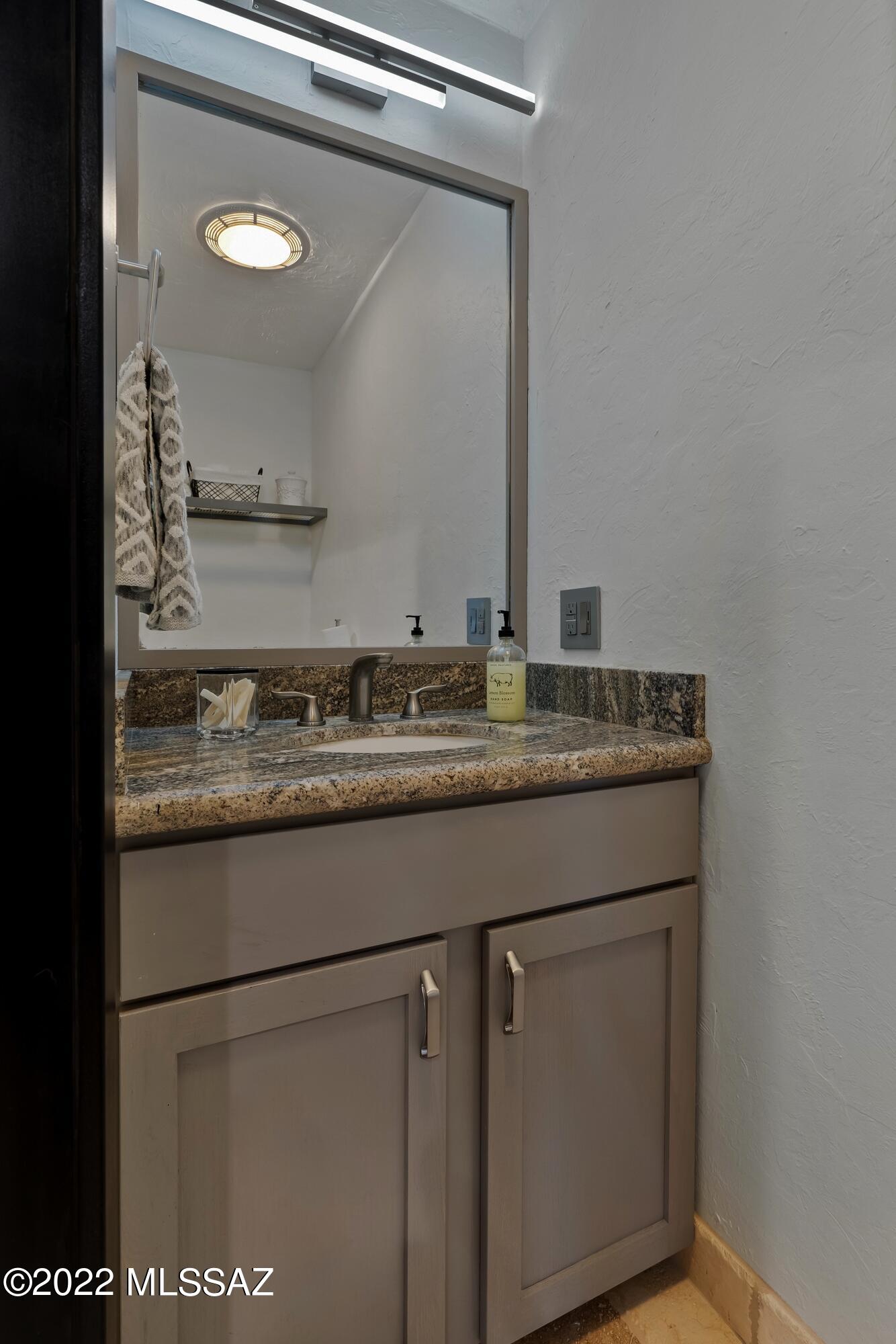 Lomas De Oro(1-21) - Residential