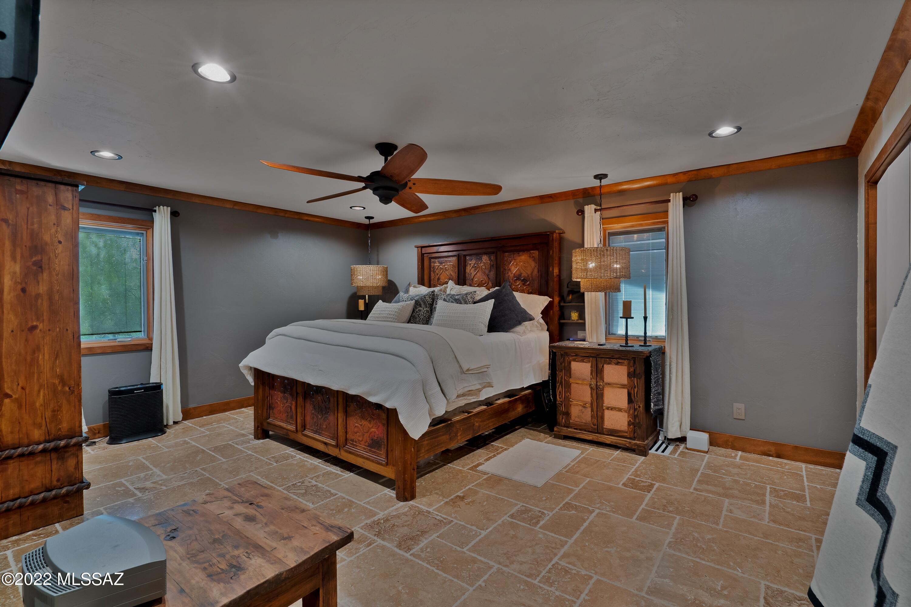 Lomas De Oro(1-21) - Residential