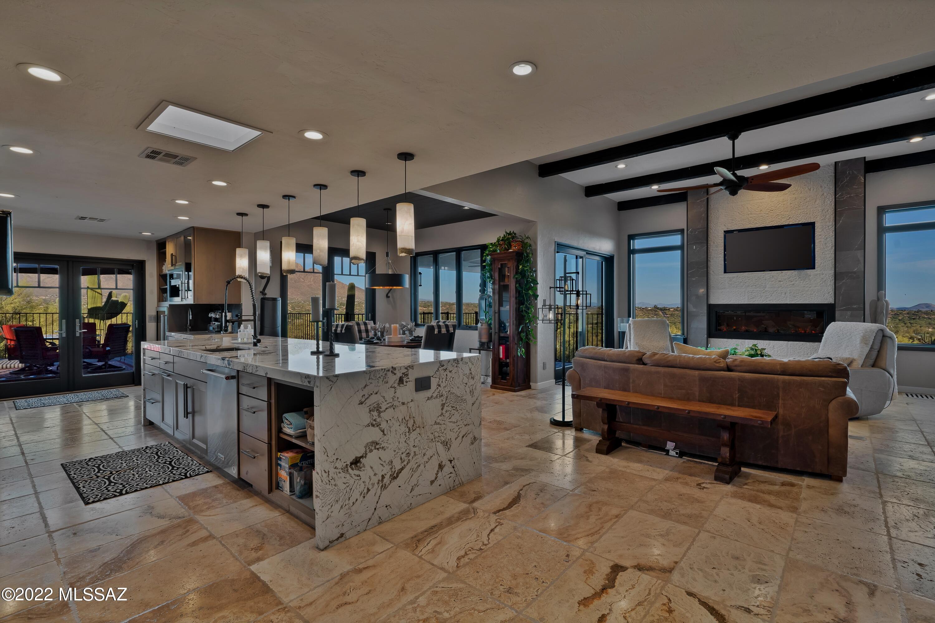 Lomas De Oro(1-21) - Residential