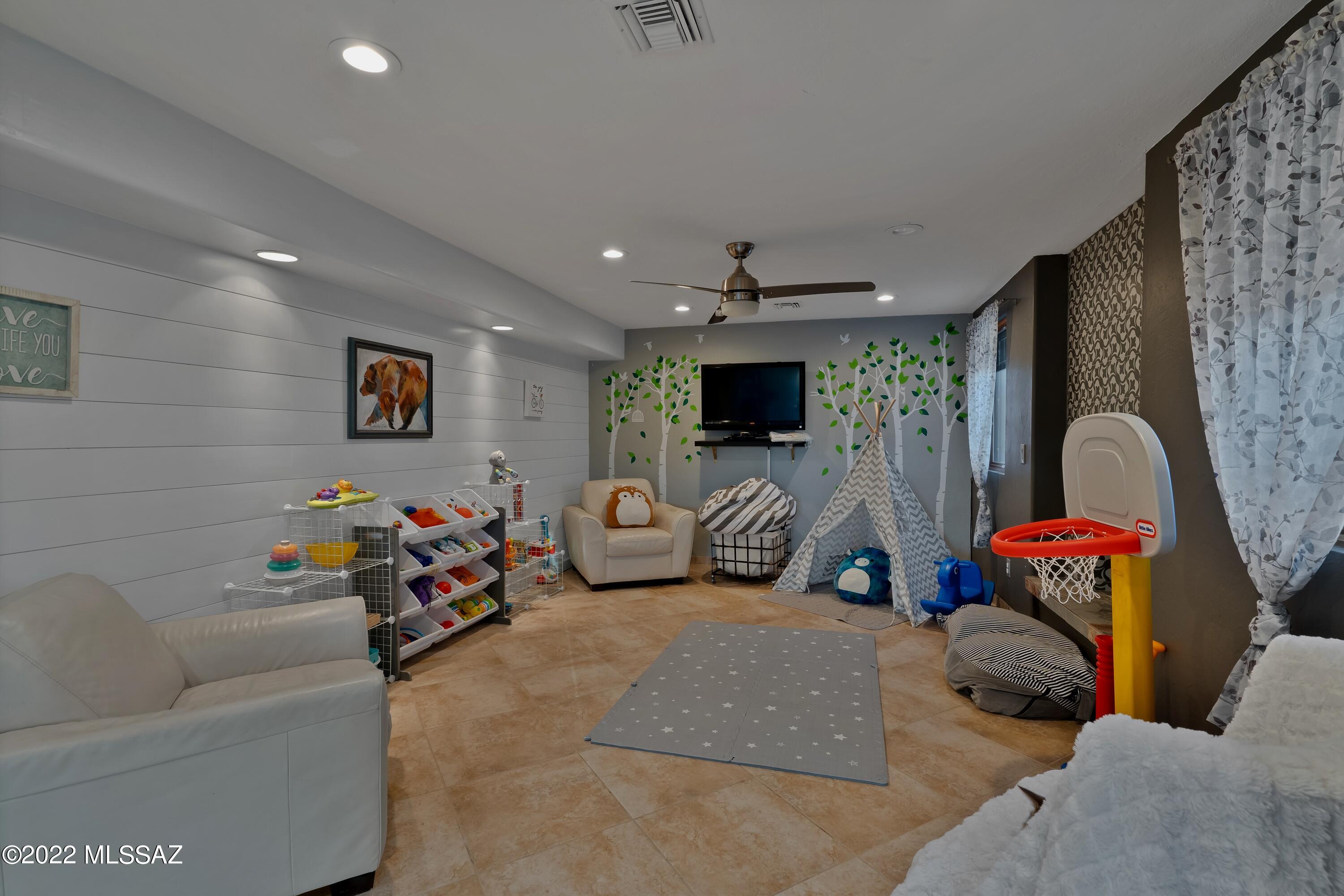 Lomas De Oro(1-21) - Residential