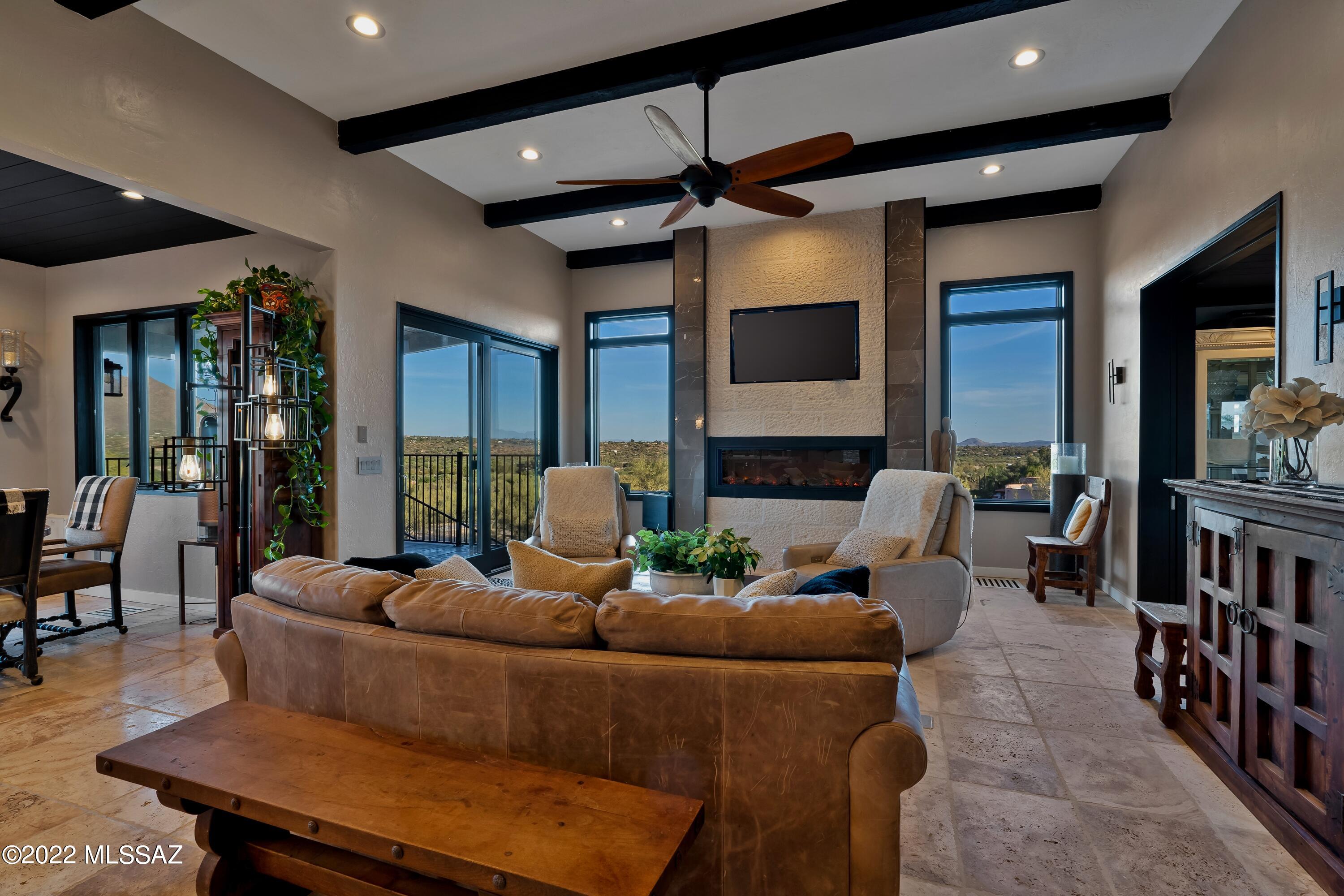 Lomas De Oro(1-21) - Residential