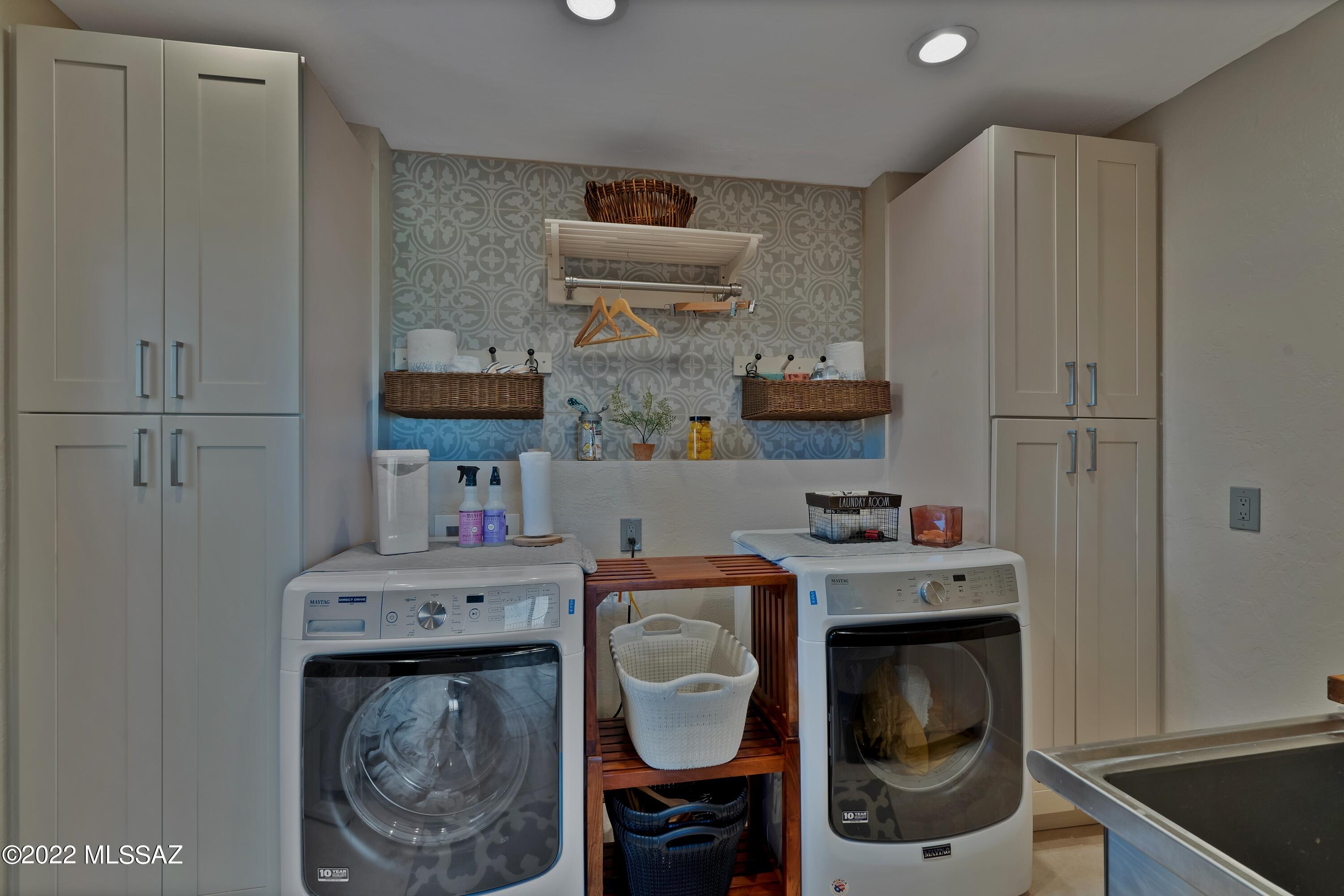 Lomas De Oro(1-21) - Residential