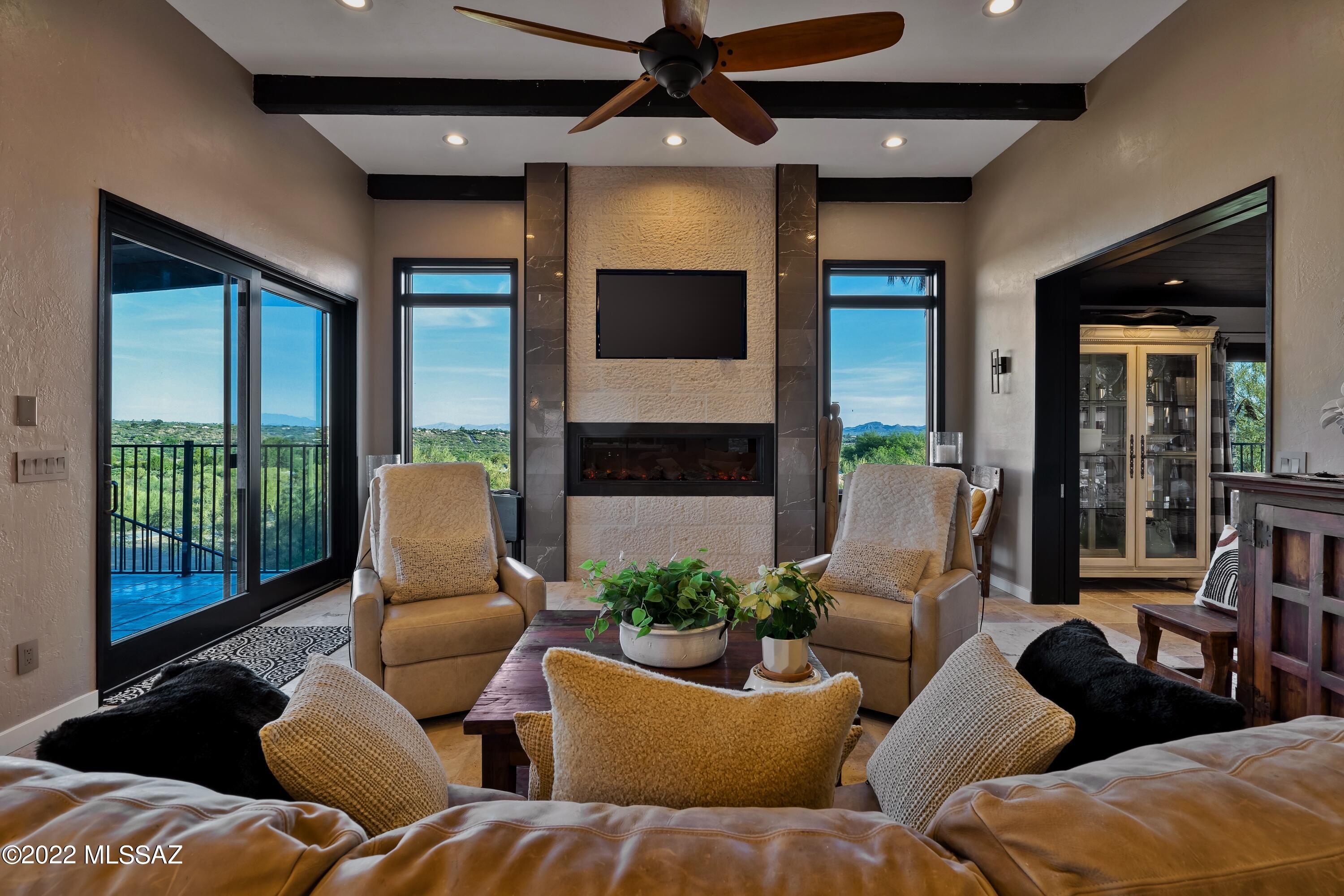 Lomas De Oro(1-21) - Residential