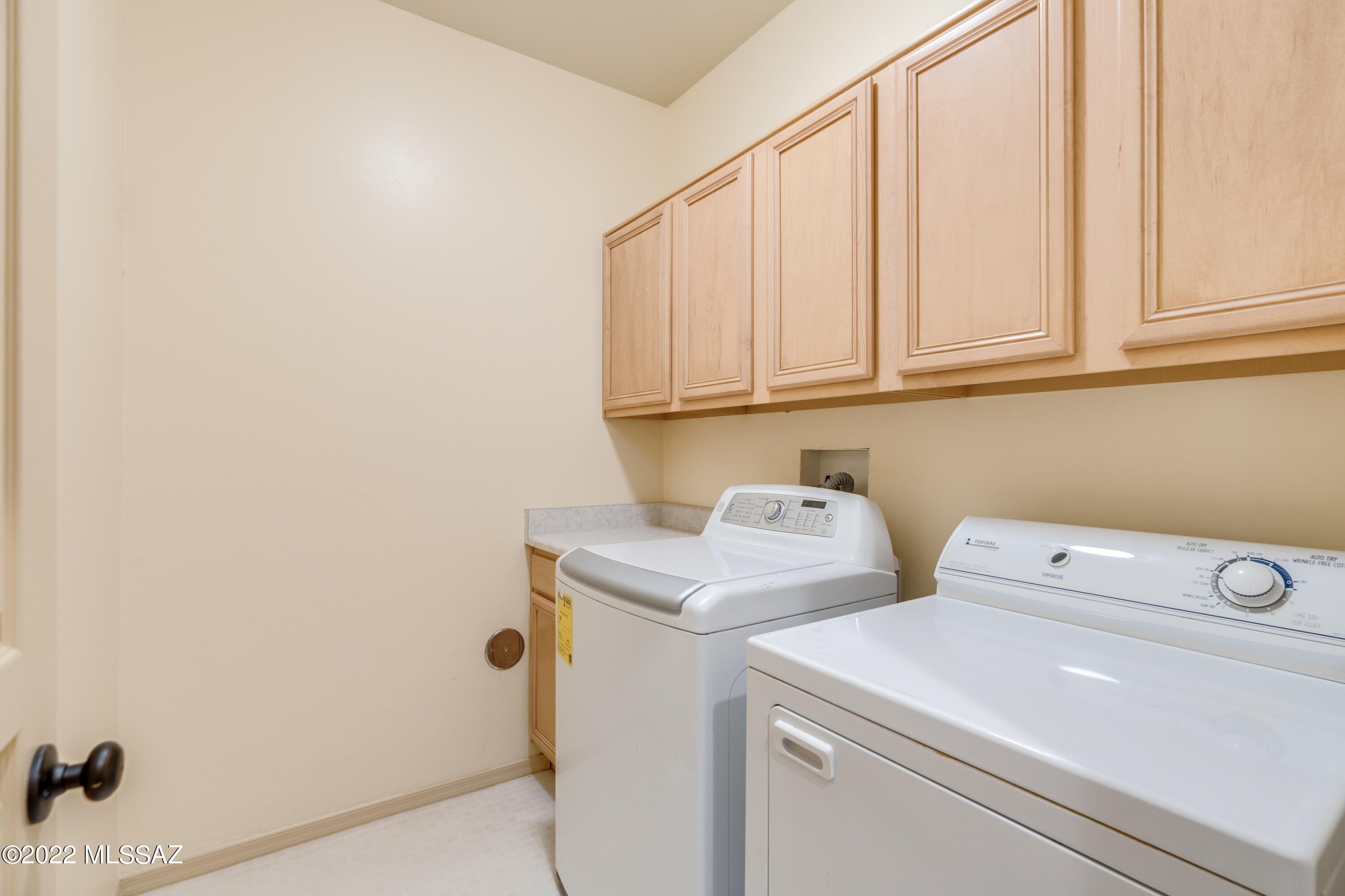 Sabino Mountain (1-290) - Residential Lease
