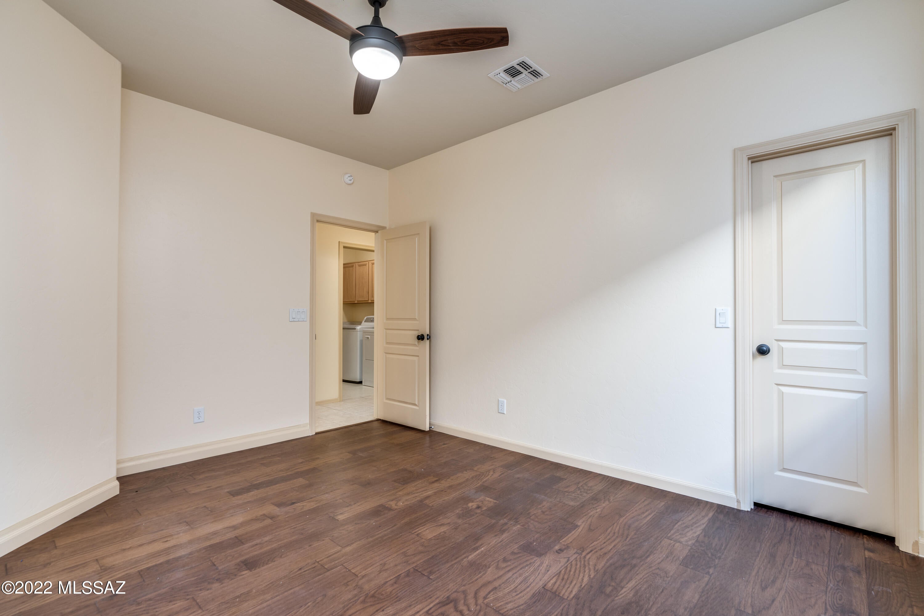 Sabino Mountain (1-290) - Residential Lease