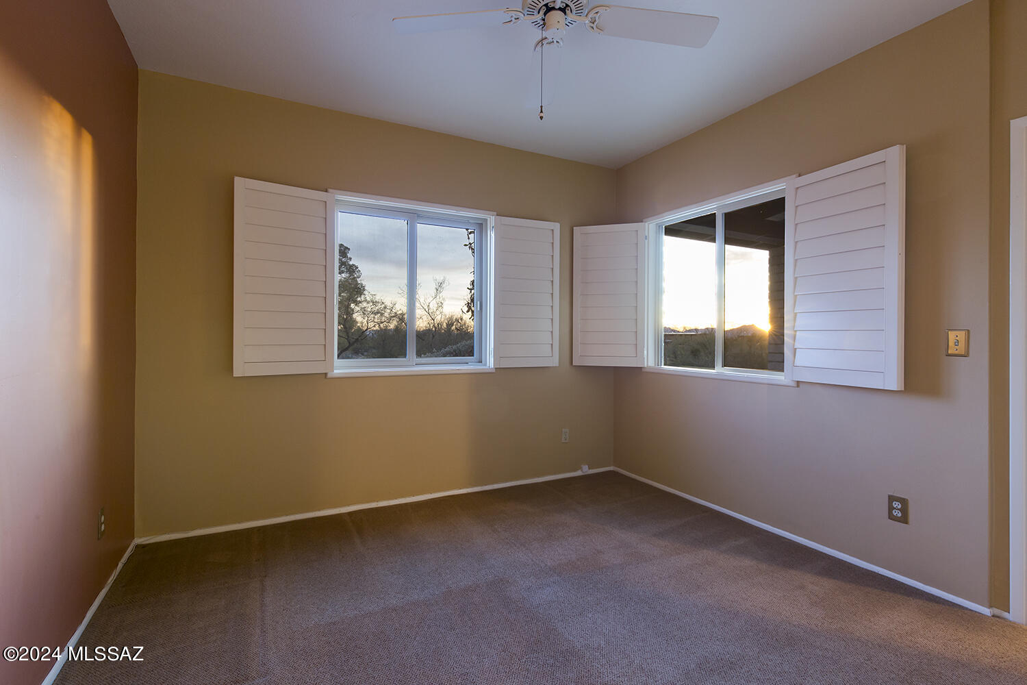 Shadow Roc (1-80) - Residential