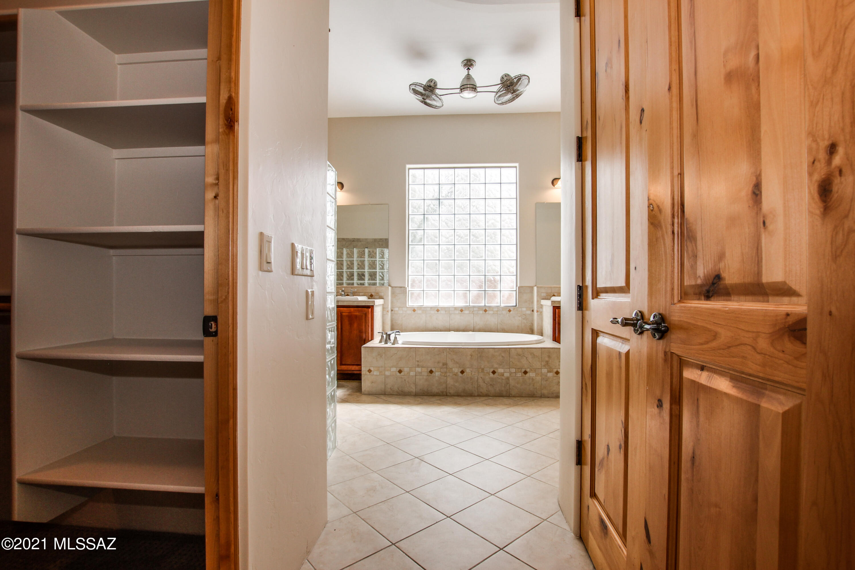 Dos Lagos at Dove Mountain (1-91) - Residential