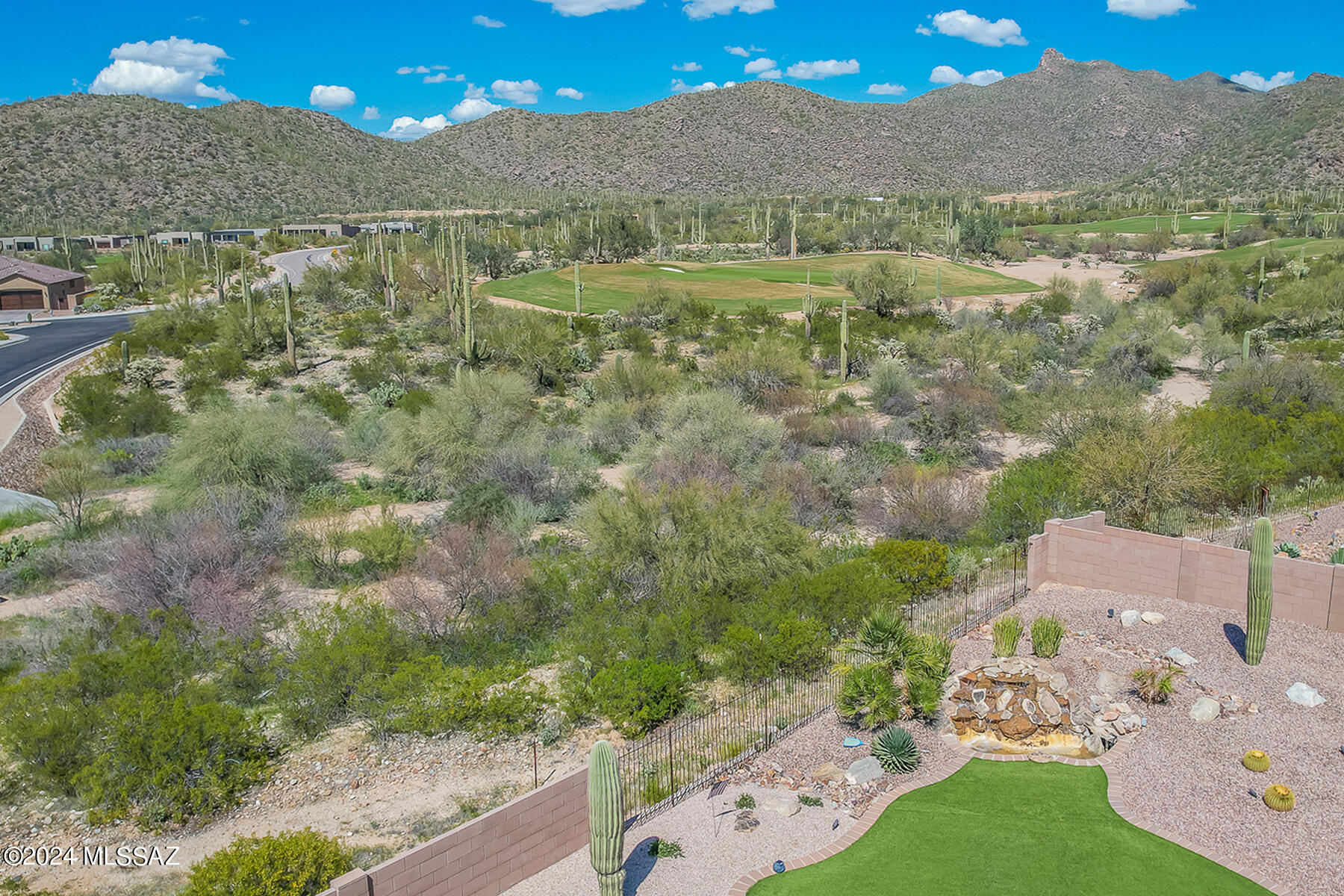 Boulder Bridge Pass At Dove Mountain SQ20132910078 - Residential