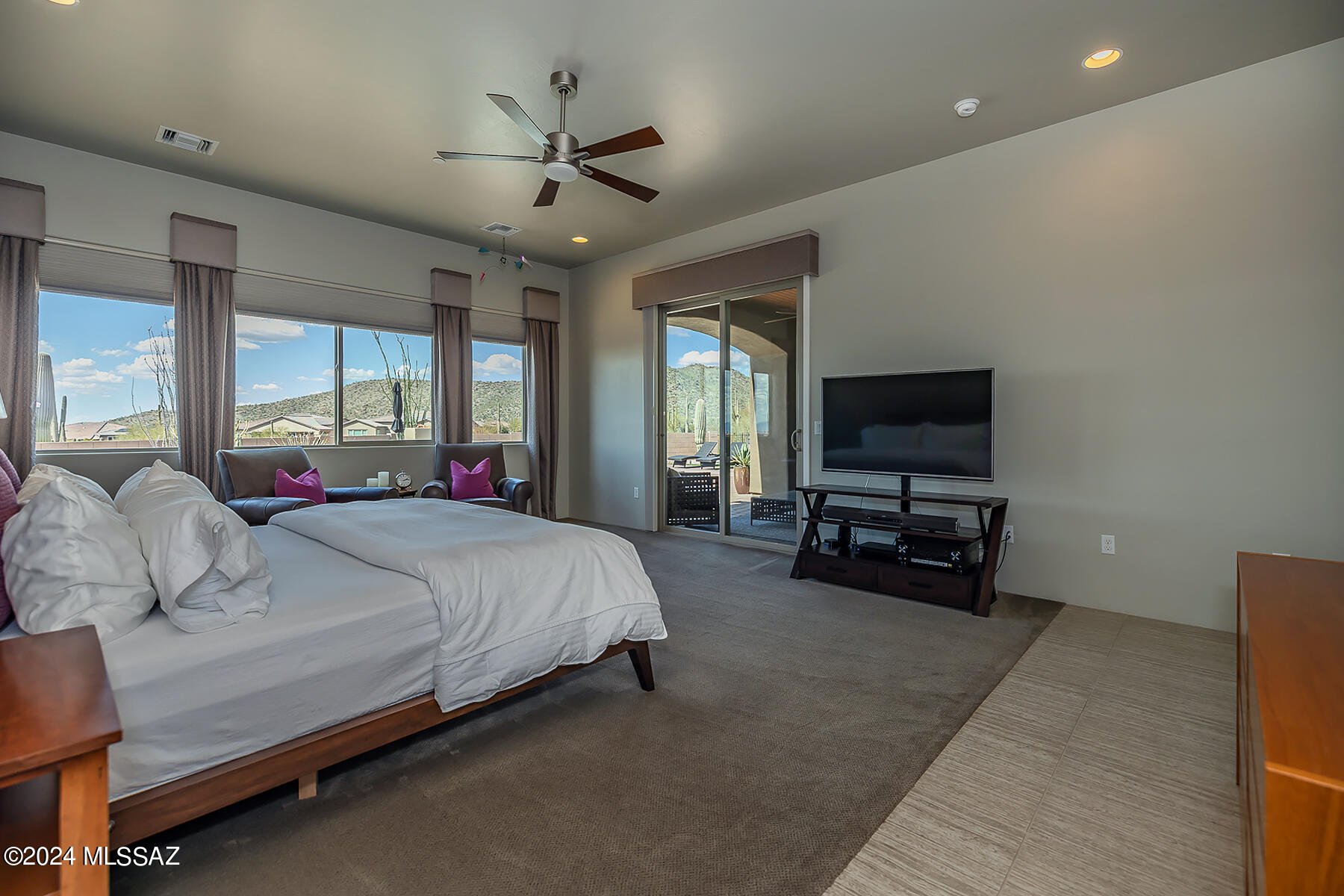 Boulder Bridge Pass At Dove Mountain SQ20132910078 - Residential