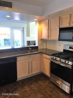 Country Club At The River (1-32) - Residential Lease
