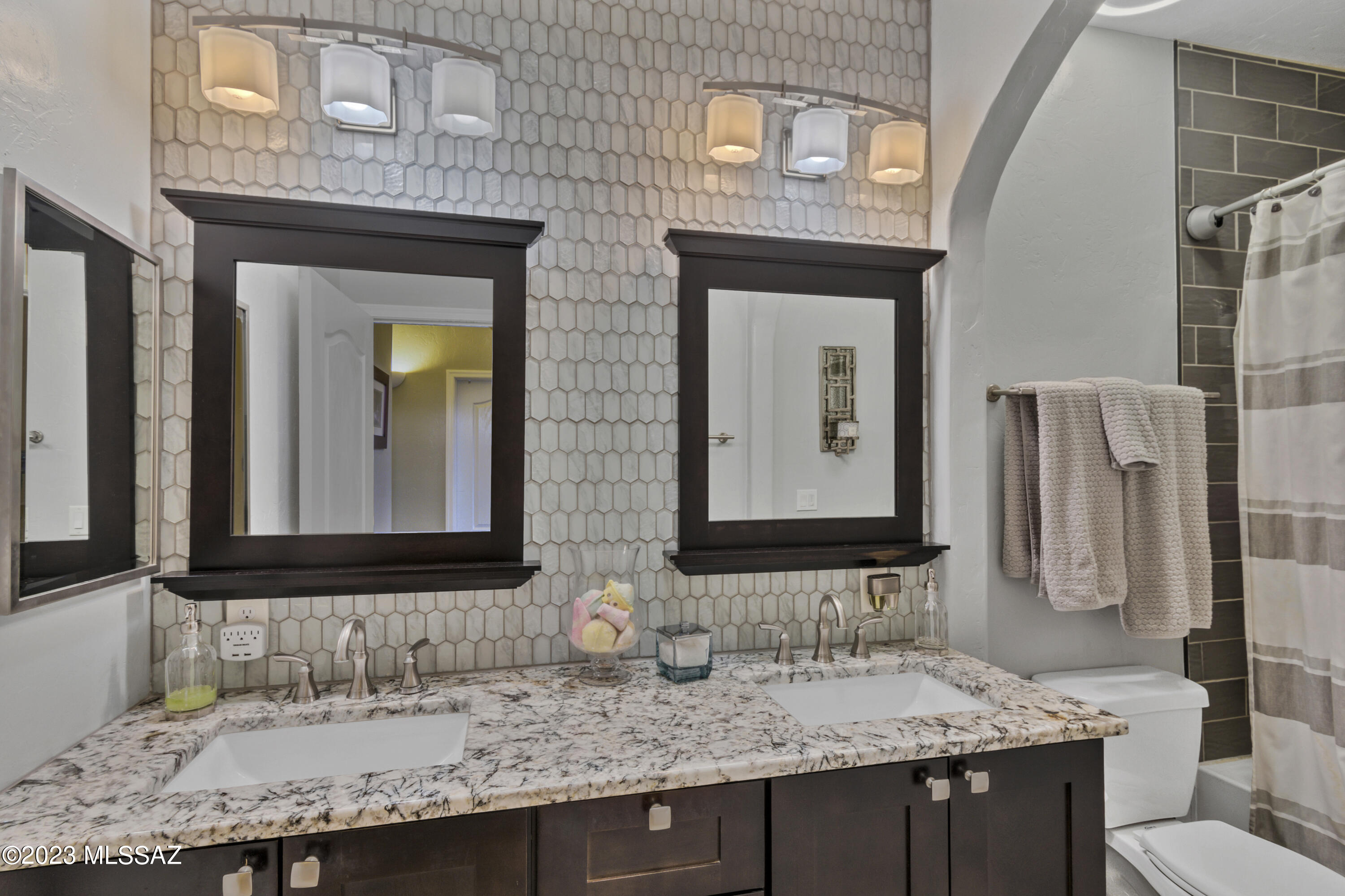 Silverbell Place (1-153) - Residential