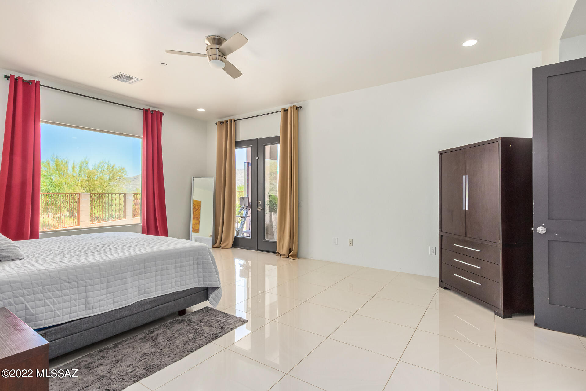 Coyote Creek (1-395) - Residential