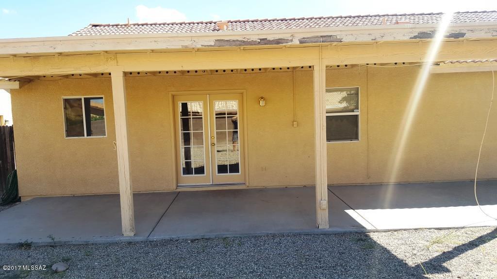 Hacienda Del Oro (1-879) - Residential Lease