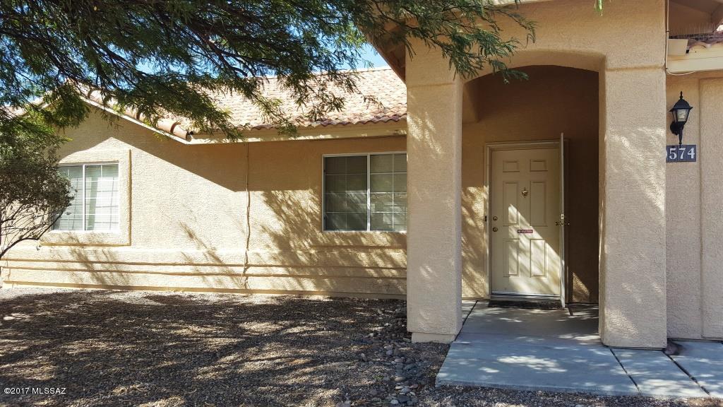 Hacienda Del Oro (1-879) - Residential Lease
