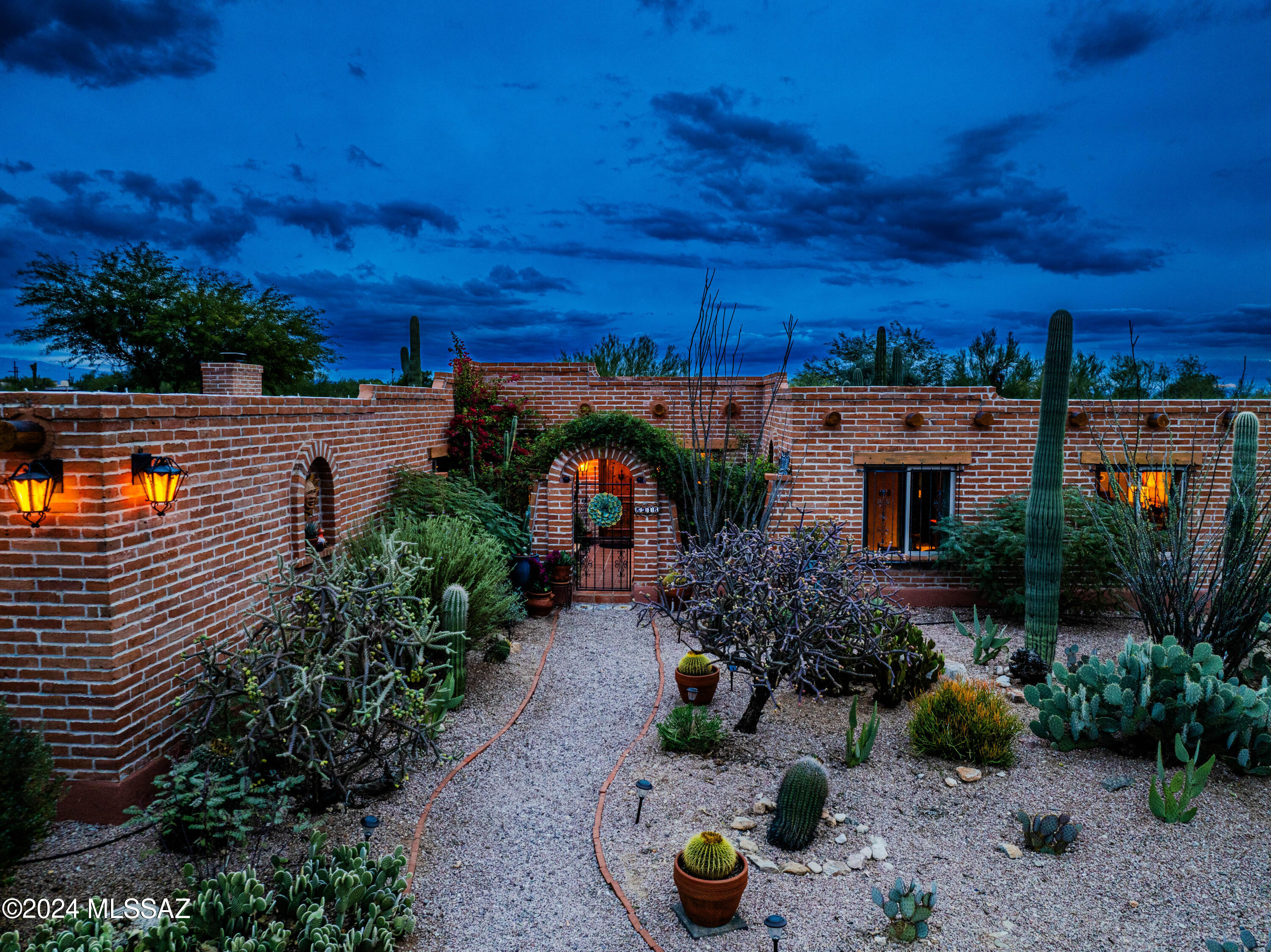 Catalina Foothills Est 8 - Residential