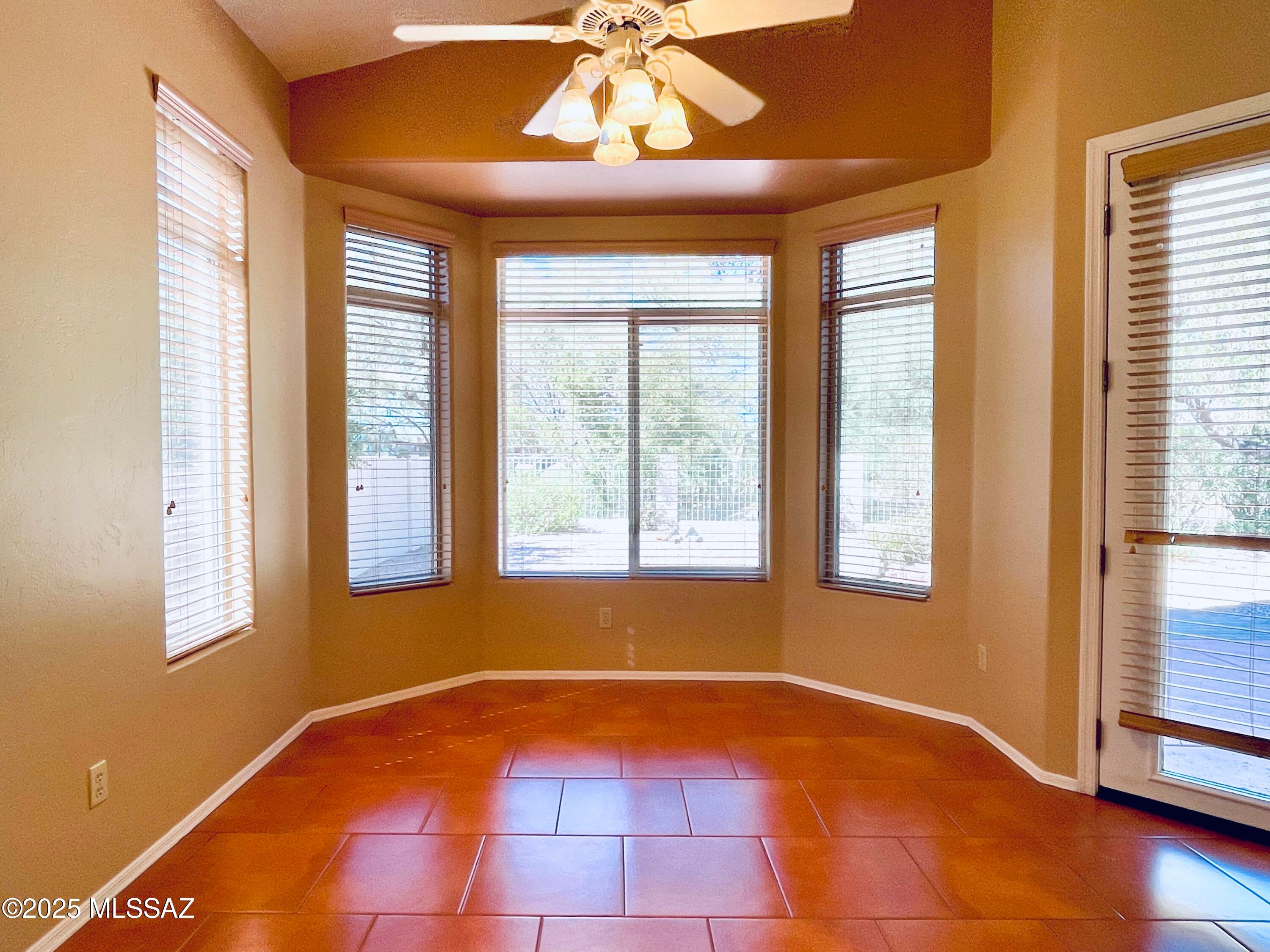Desert Greens At Oro Valley (1-23) - Residential Lease