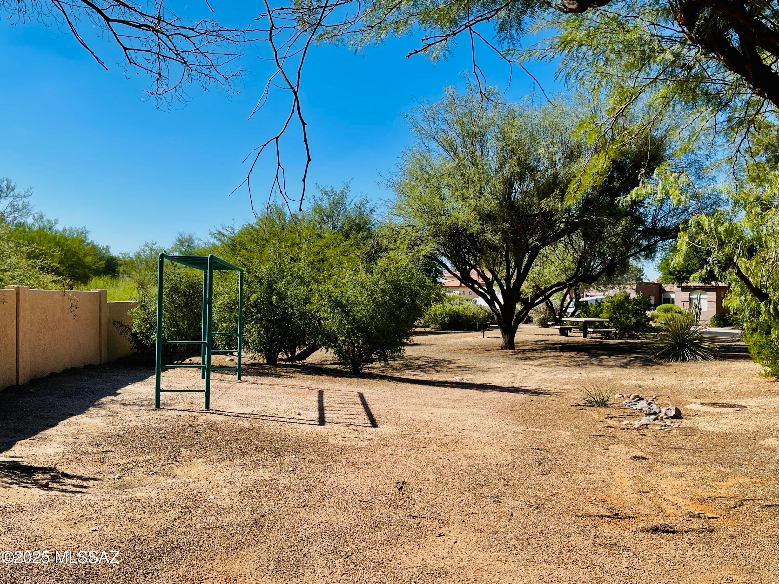 Desert Greens At Oro Valley (1-23) - Residential Lease
