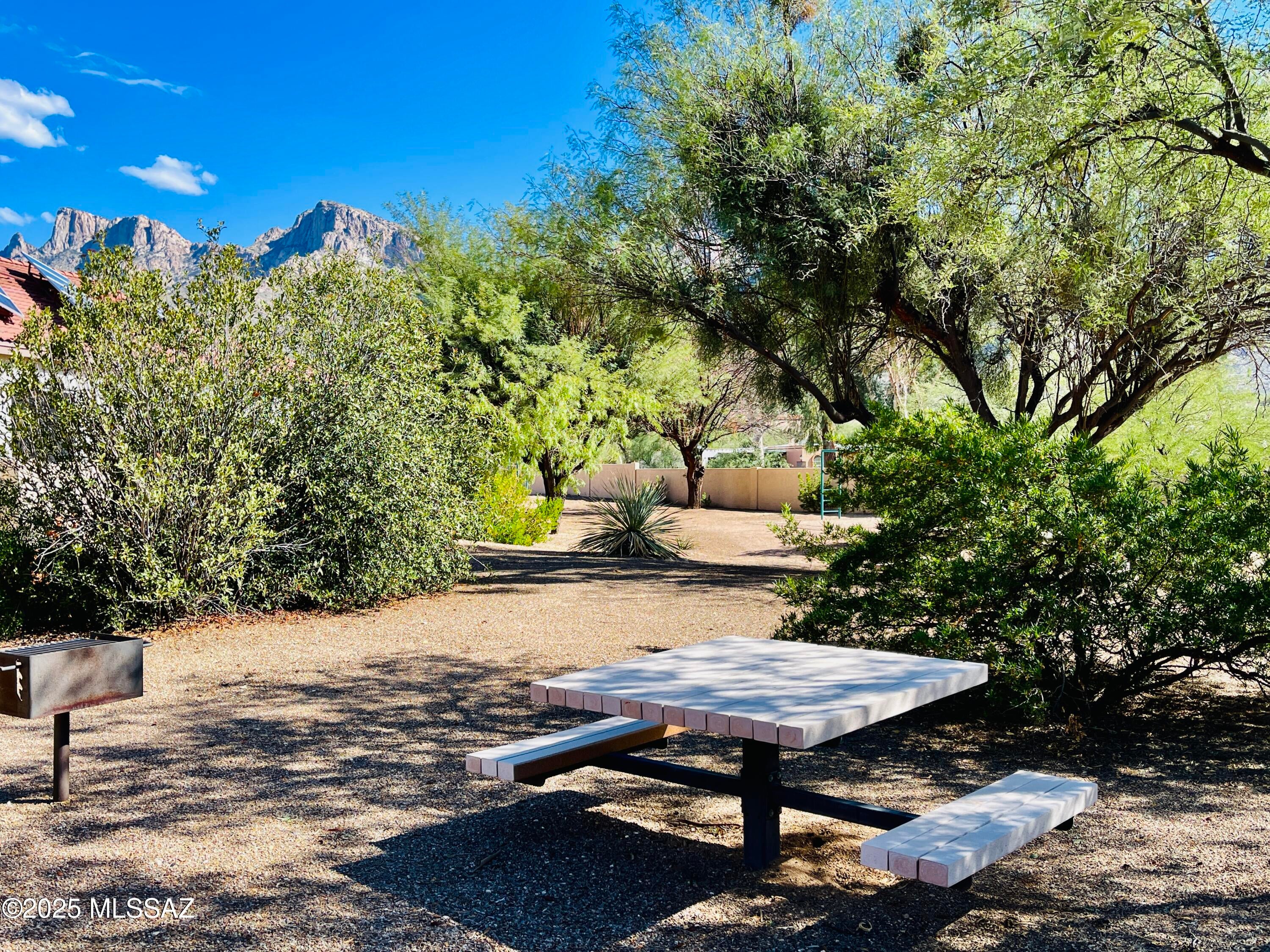 Desert Greens At Oro Valley (1-23) - Residential Lease