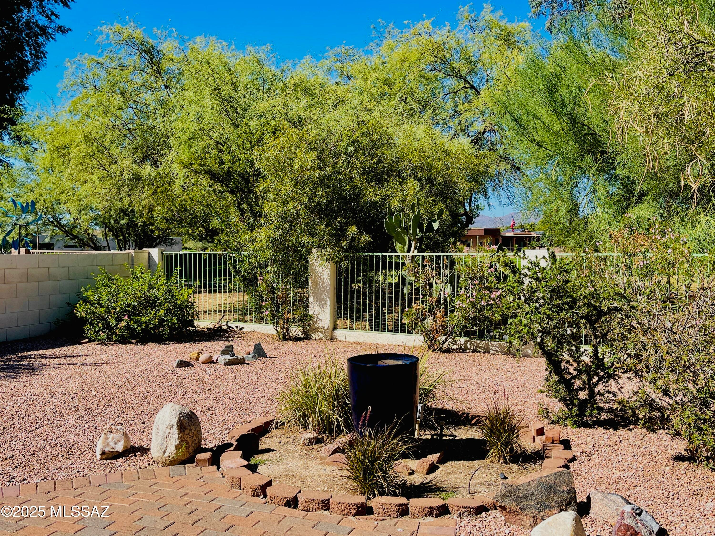 Desert Greens At Oro Valley (1-23) - Residential Lease