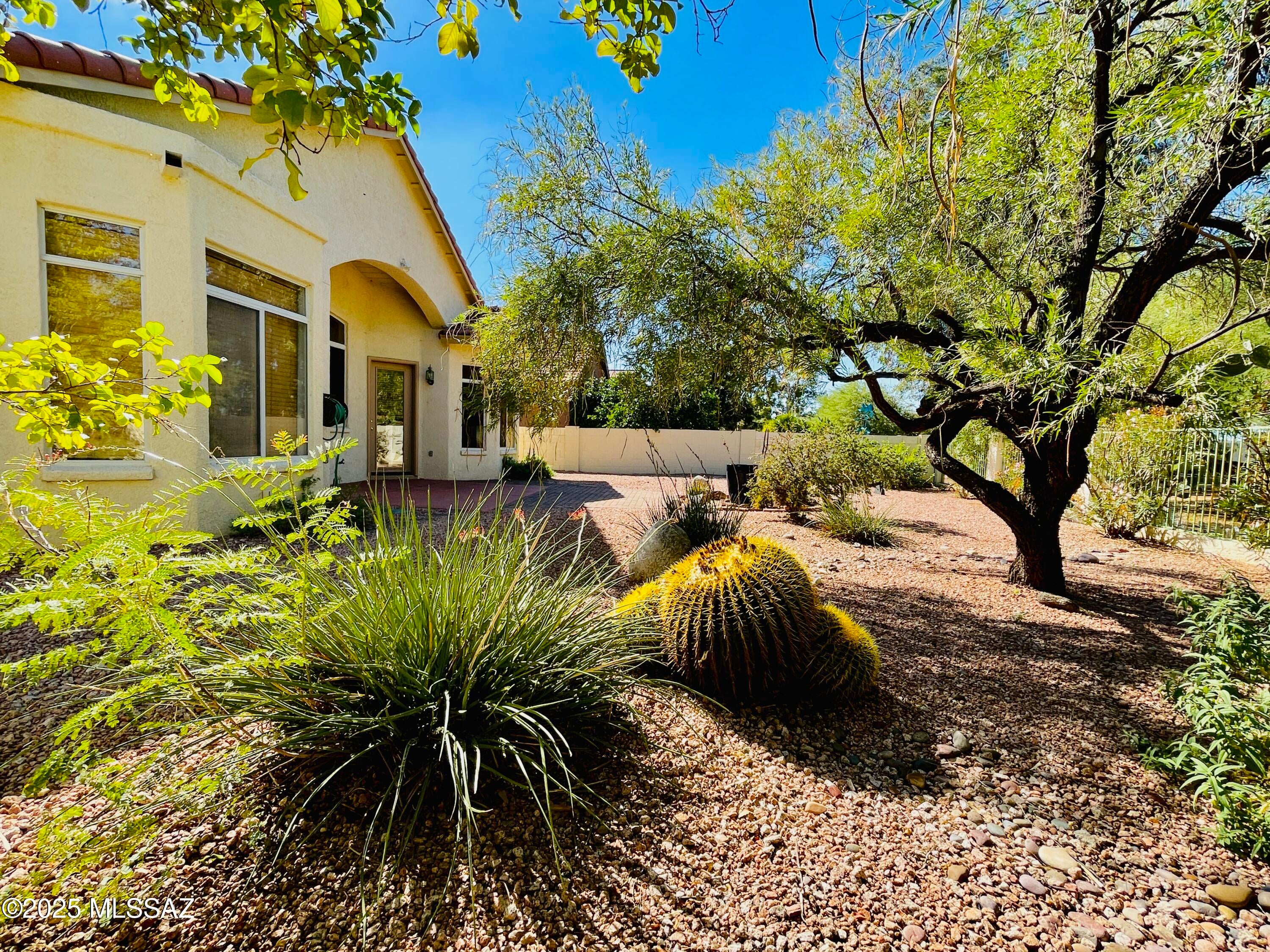 Desert Greens At Oro Valley (1-23) - Residential Lease