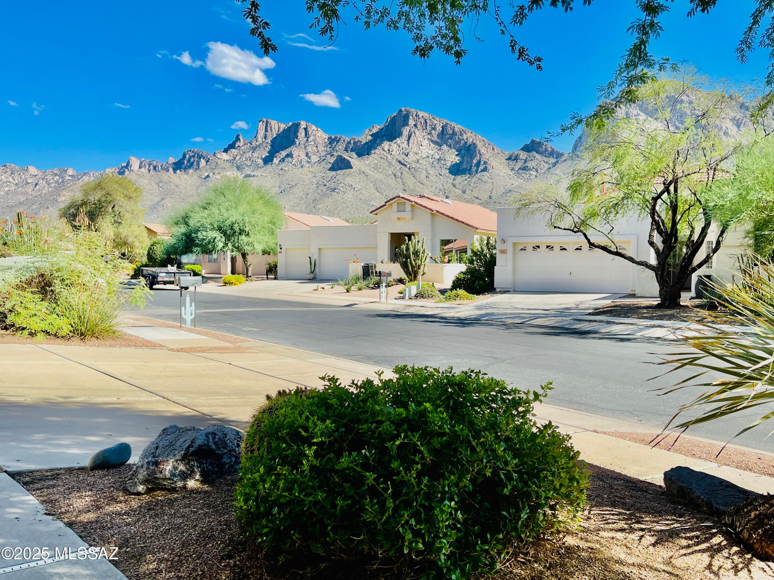 Desert Greens At Oro Valley (1-23) - Residential Lease
