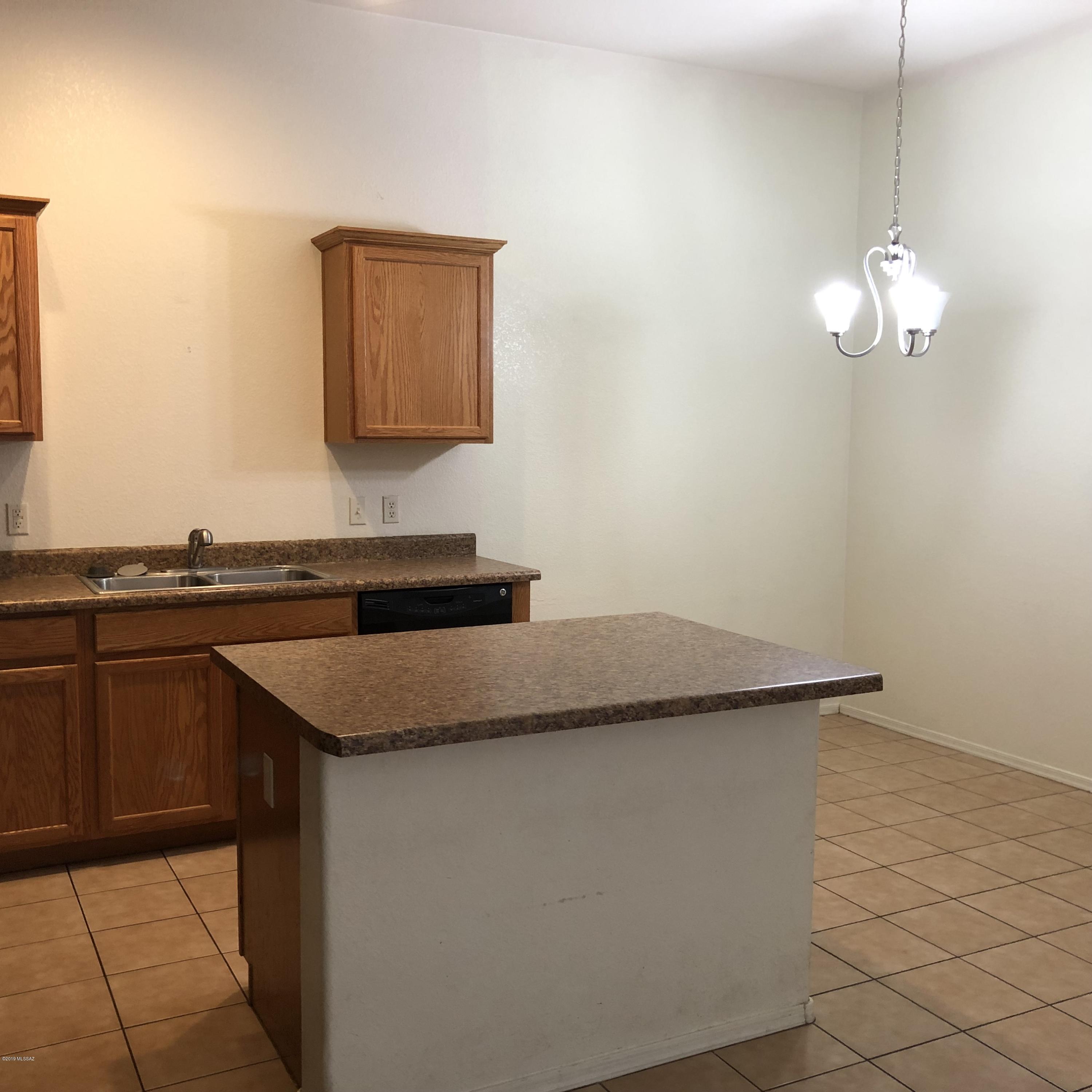 Tres Pueblos Sur - Residential Lease