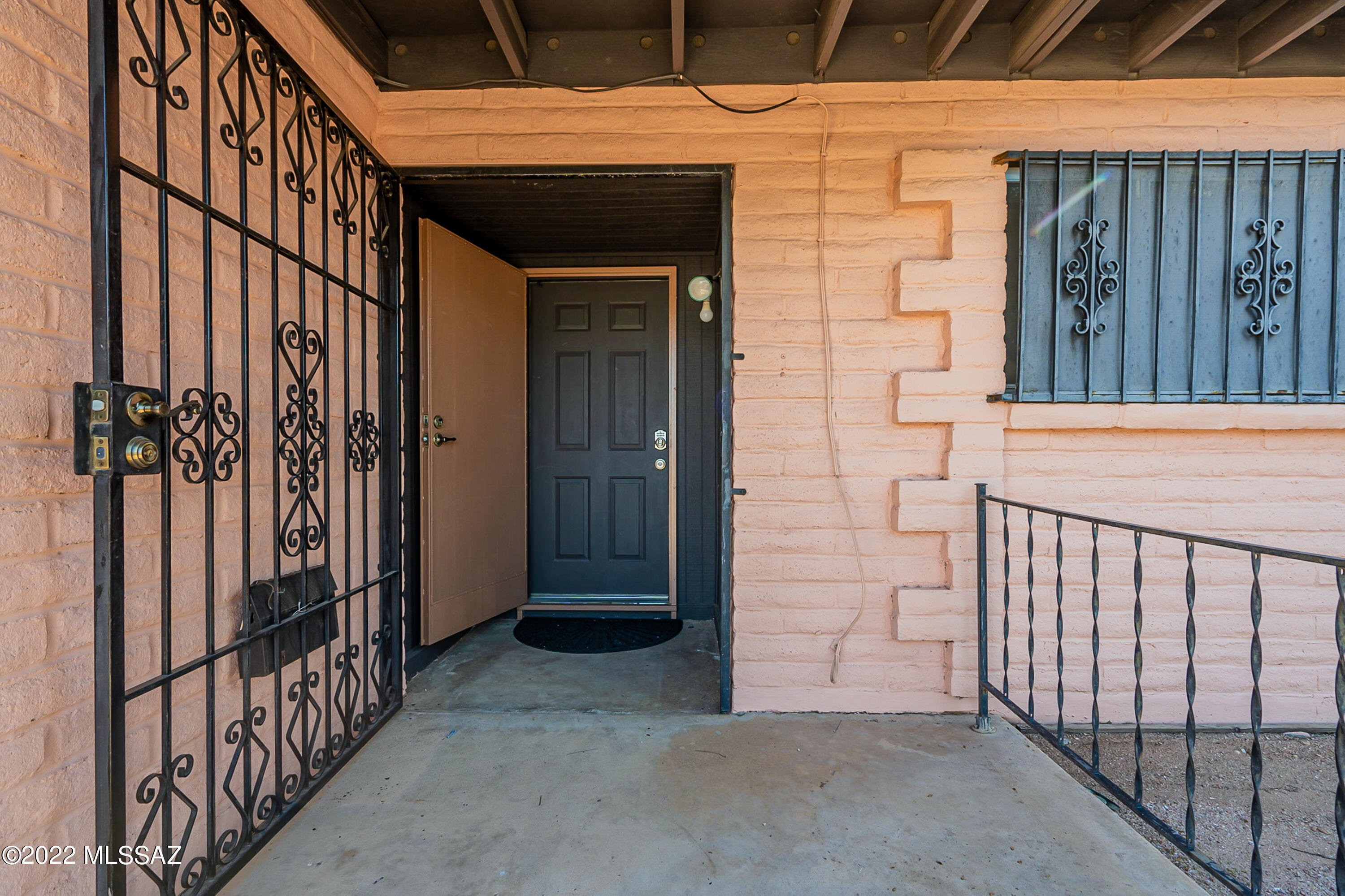 Vista Del Sierras East (1-83) - Residential