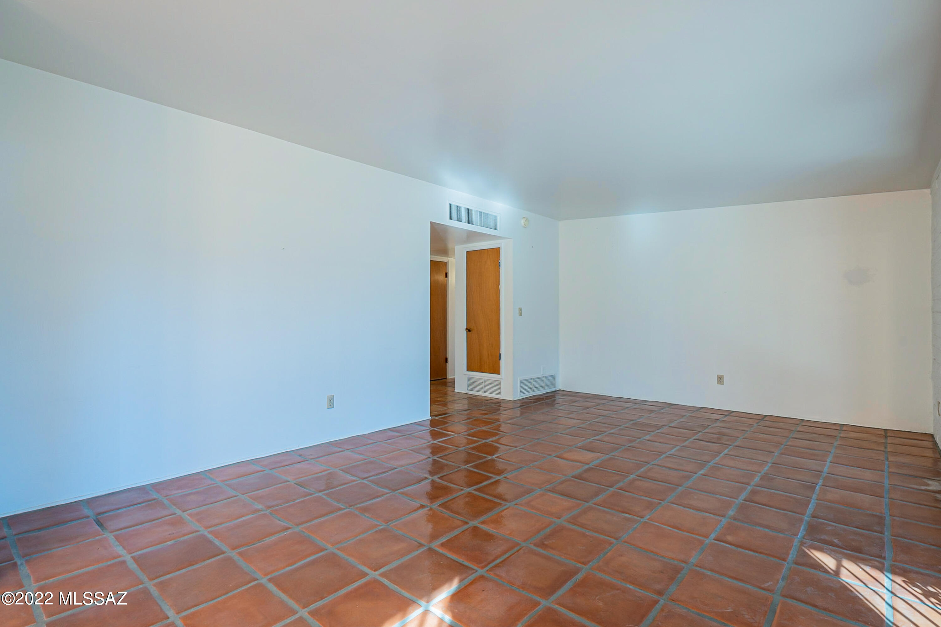 Vista Del Sierras East (1-83) - Residential
