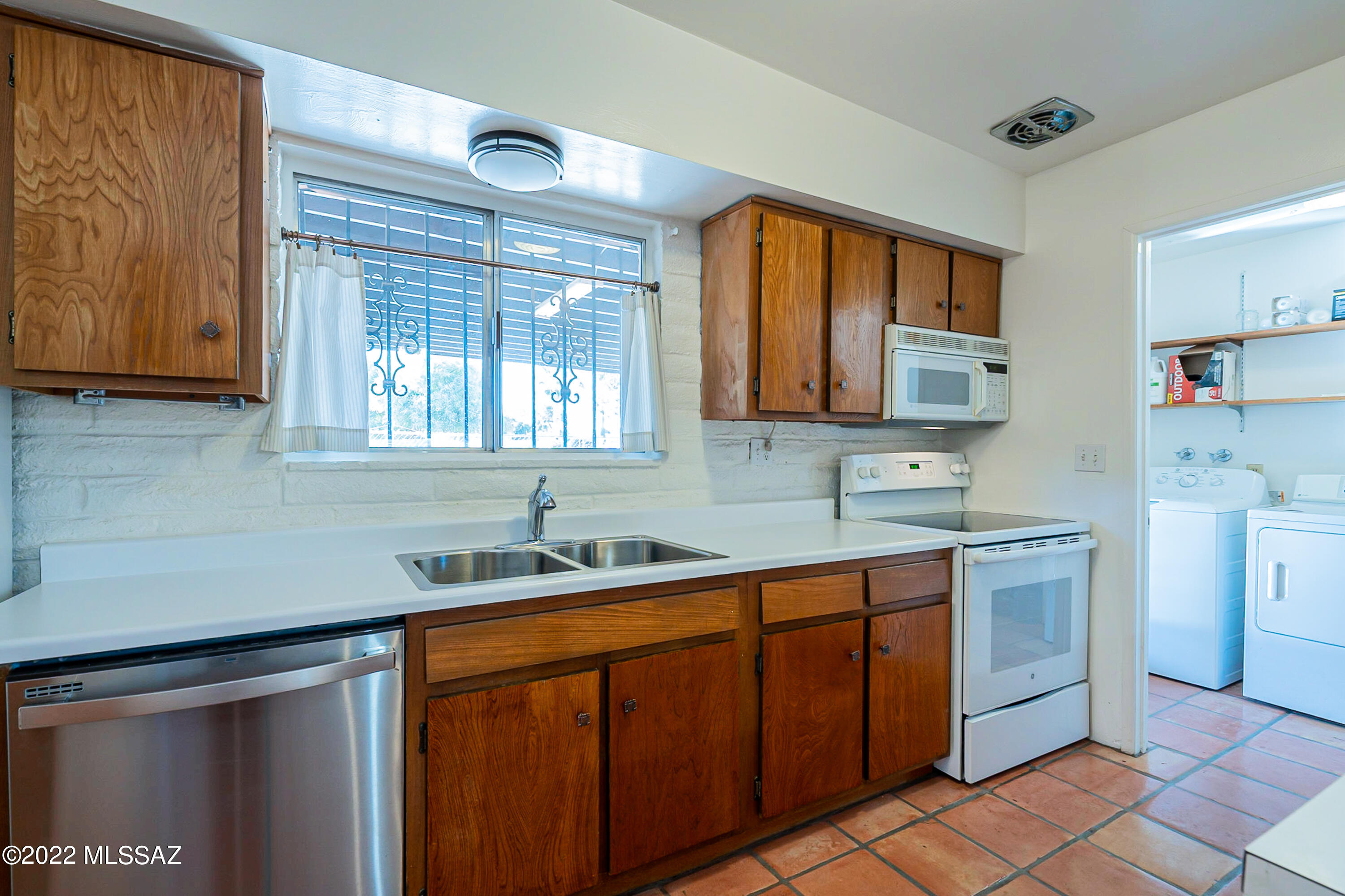 Vista Del Sierras East (1-83) - Residential