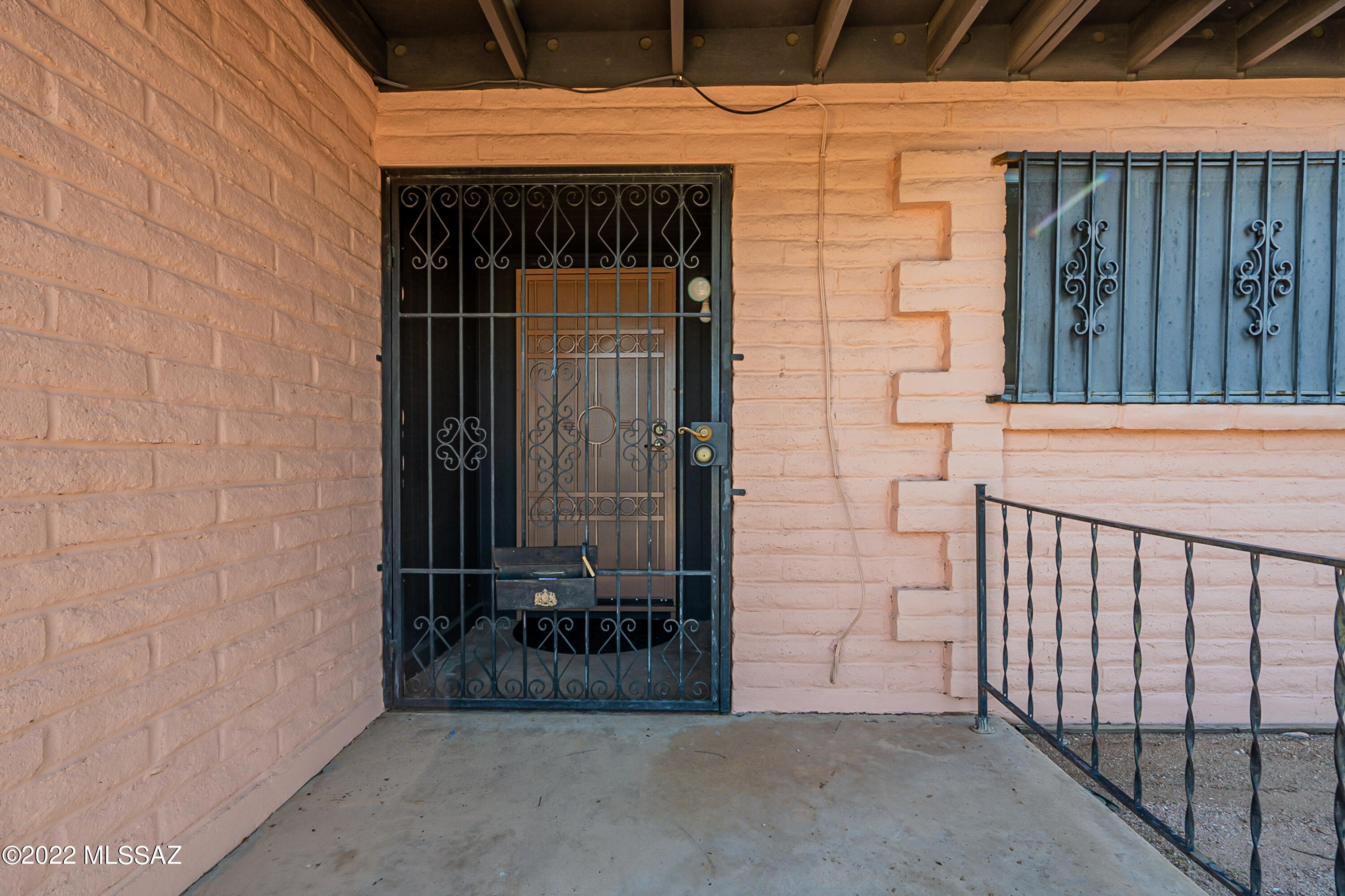 Vista Del Sierras East (1-83) - Residential