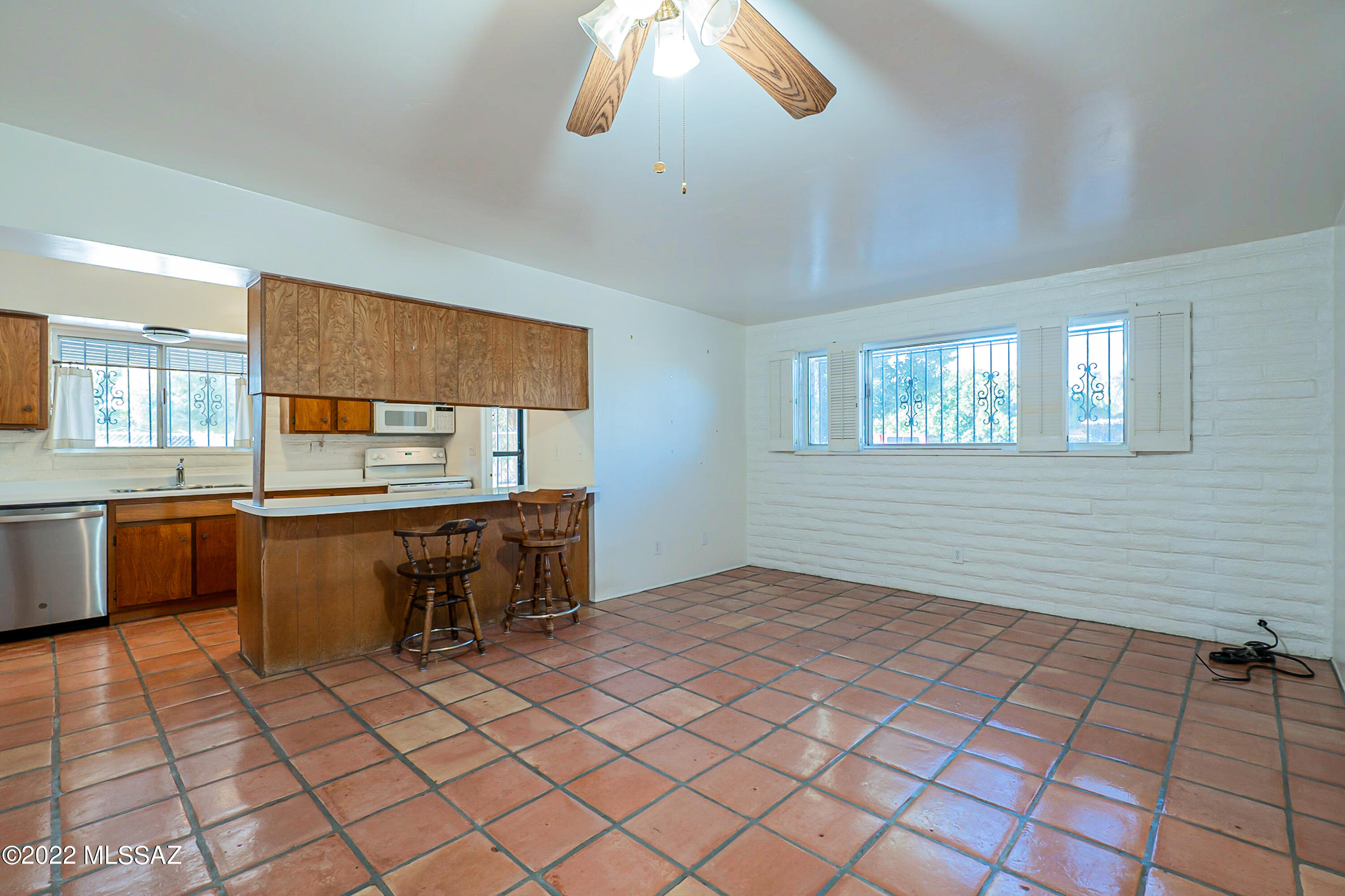 Vista Del Sierras East (1-83) - Residential