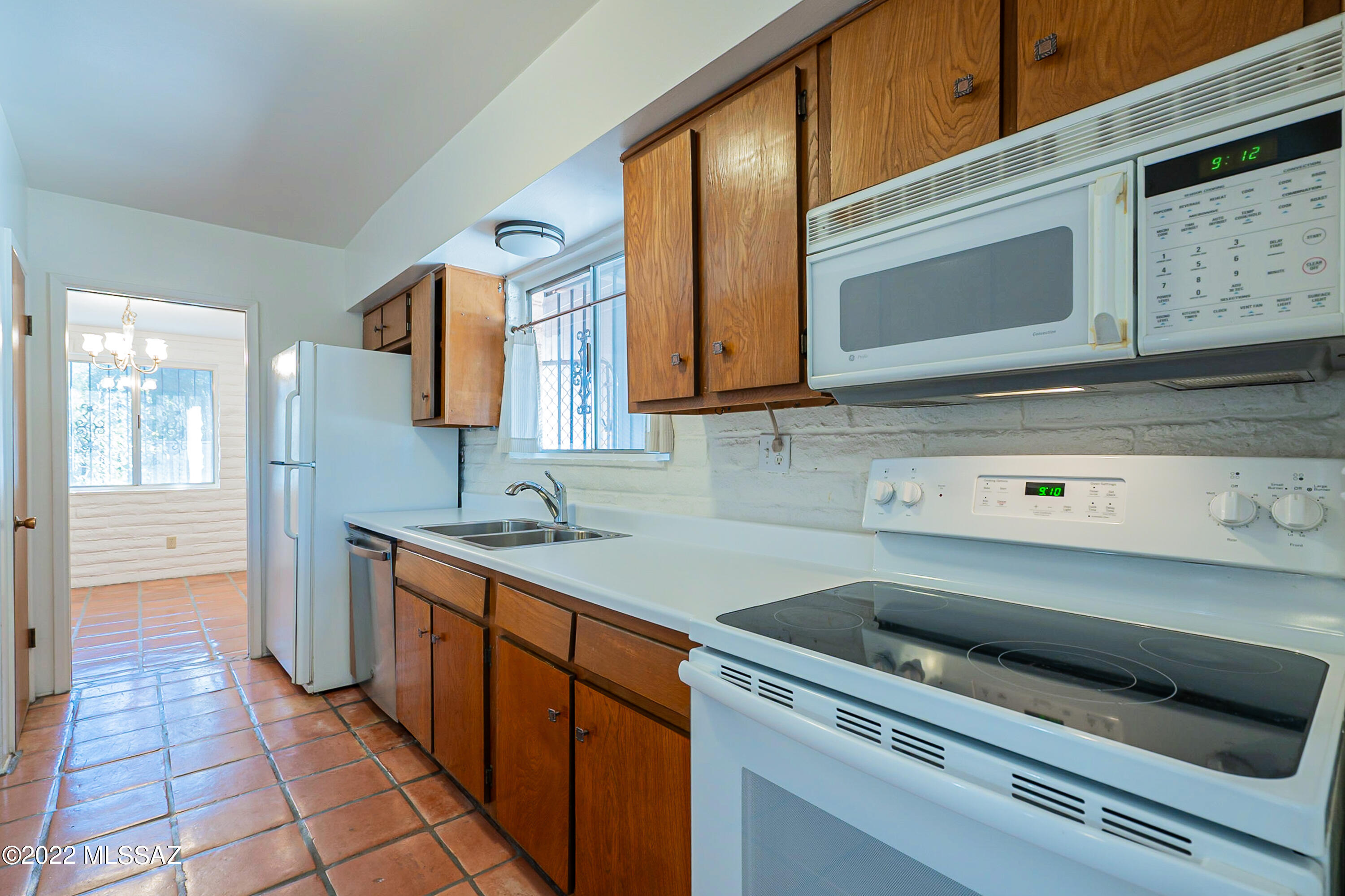 Vista Del Sierras East (1-83) - Residential