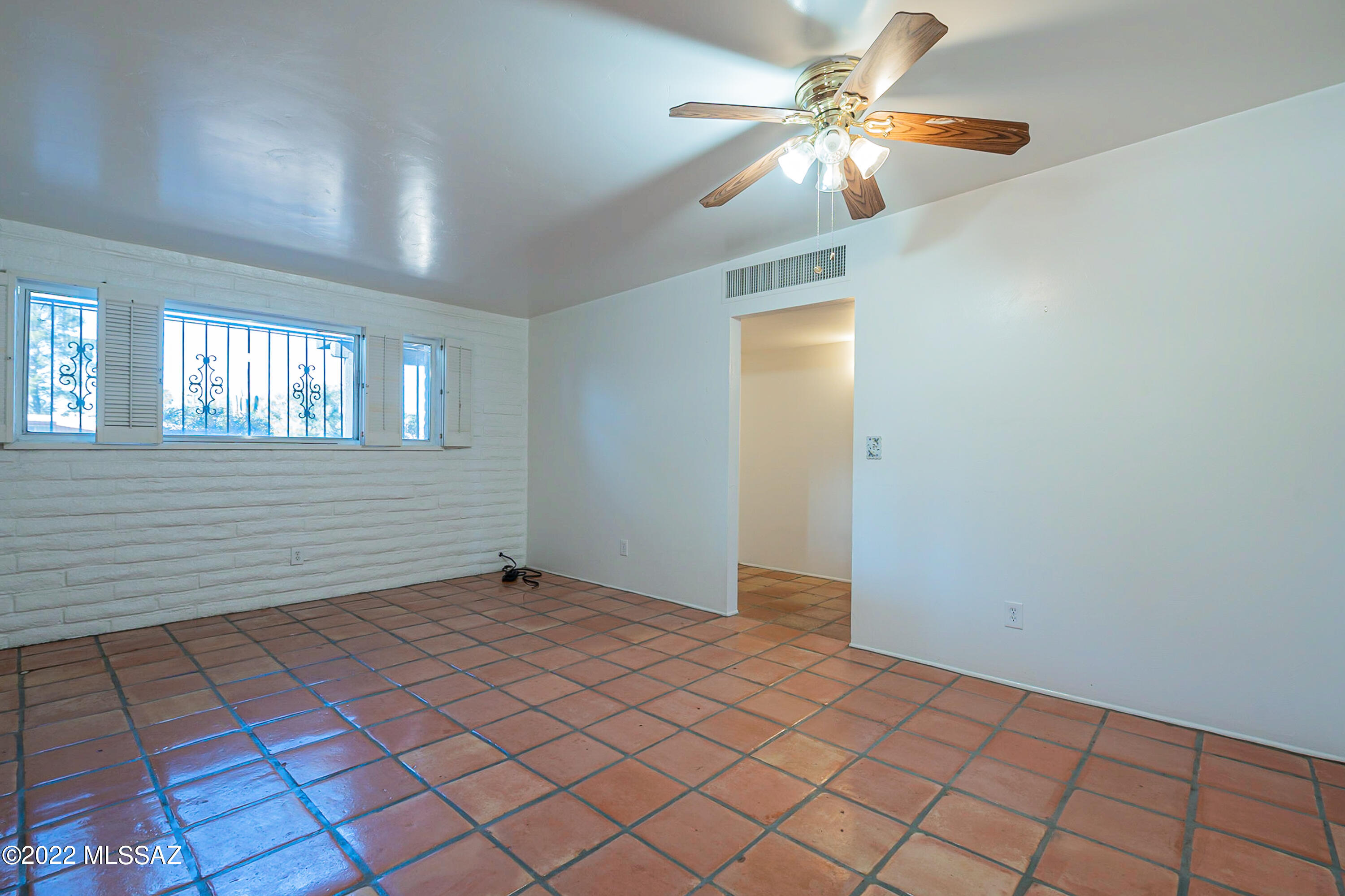 Vista Del Sierras East (1-83) - Residential