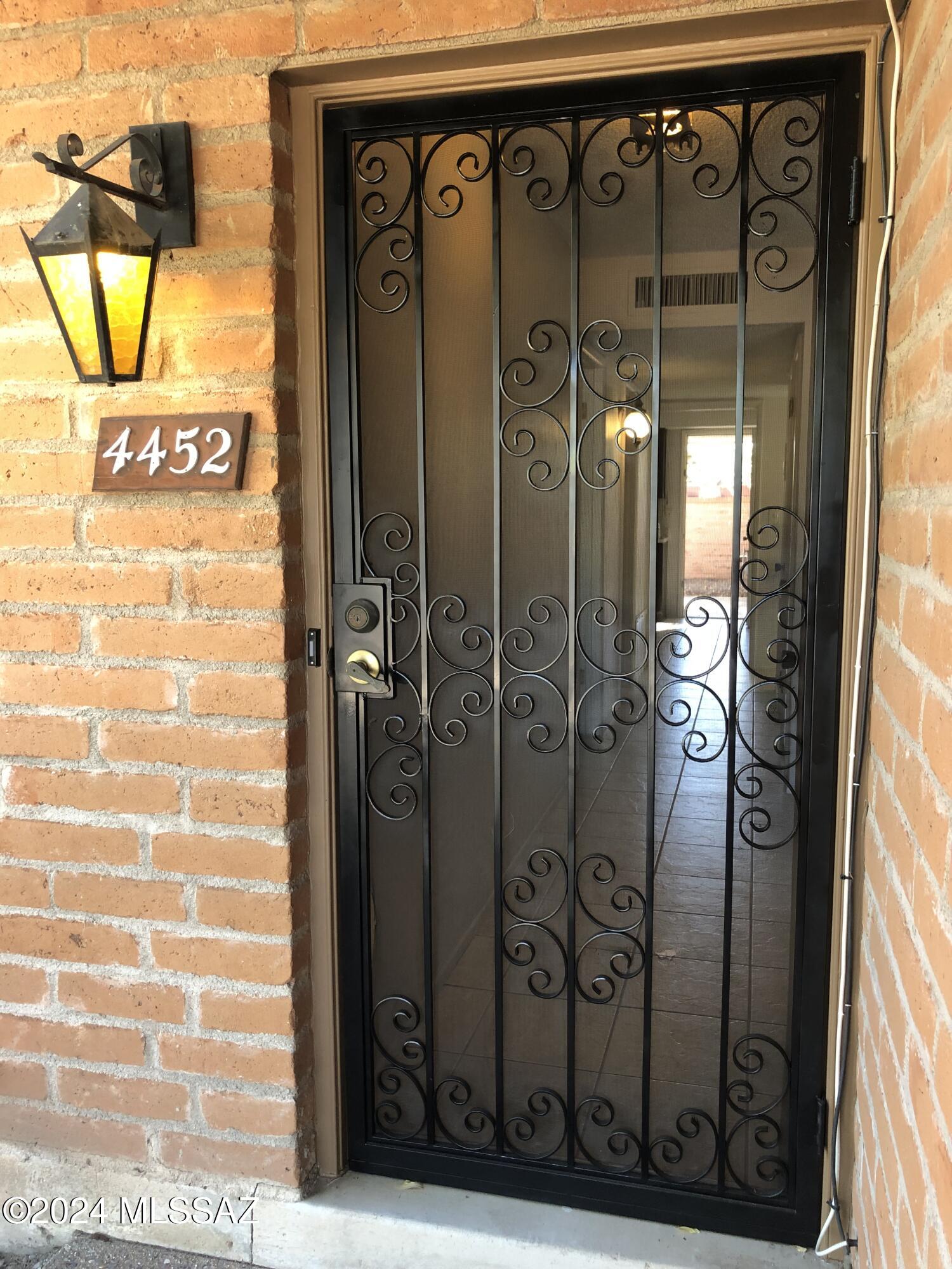Spanish Village Th - Residential